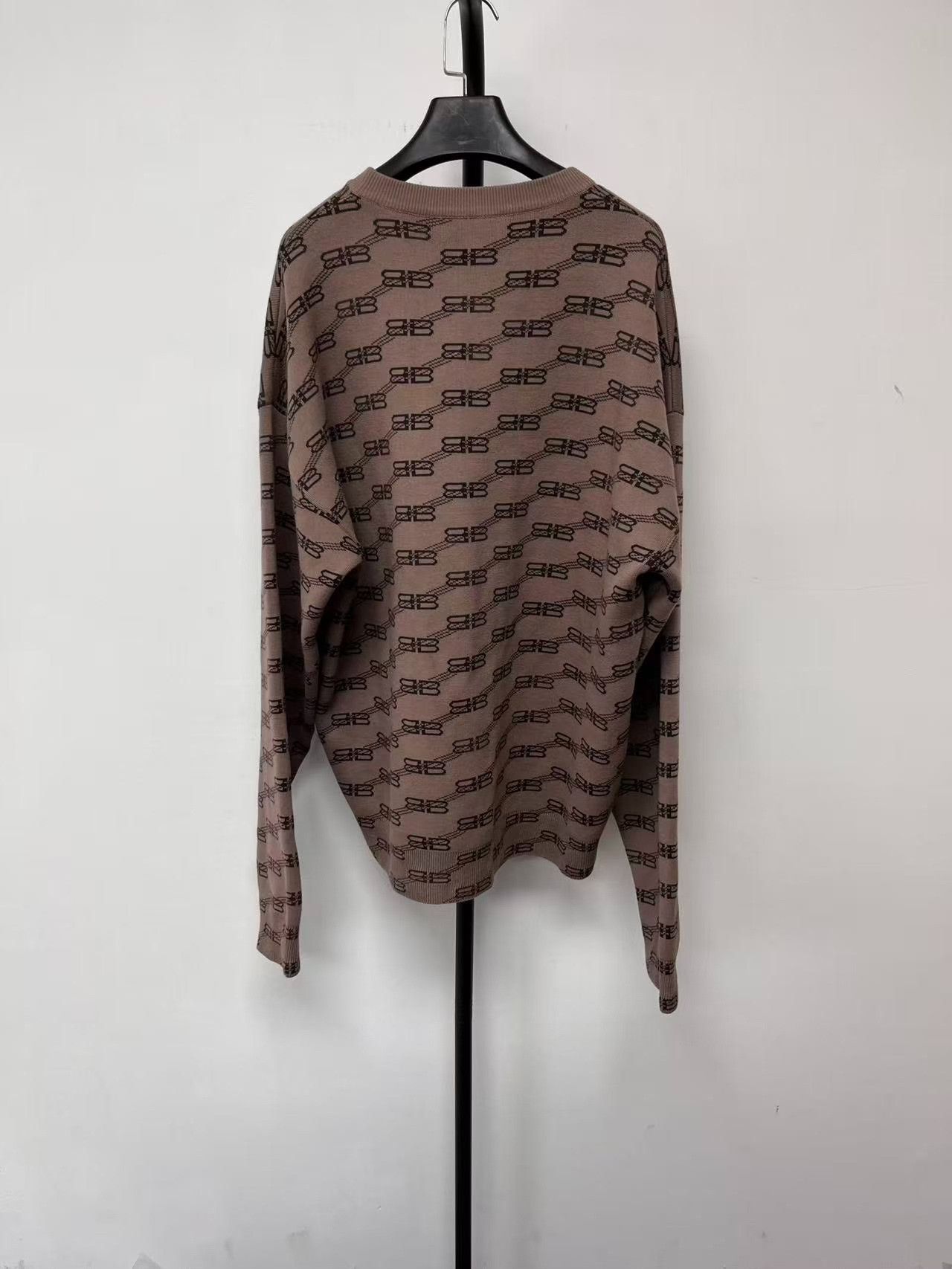 Balenciaga Balenciaga BB Monogram Jacquard Sweater Size M Size US M / EU 48-50 / 2 - 3 Thumbnail