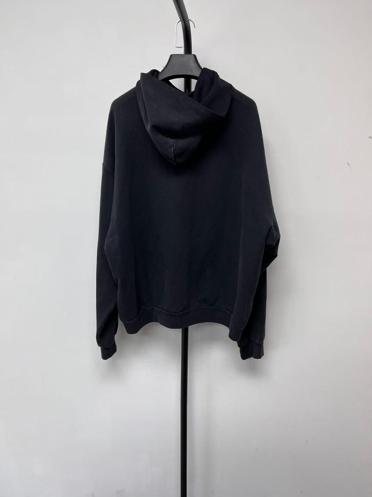 Balenciaga Balenciaga Crest Logo Hoodie XS Size US XS / EU 42 / 0 - 3 Thumbnail