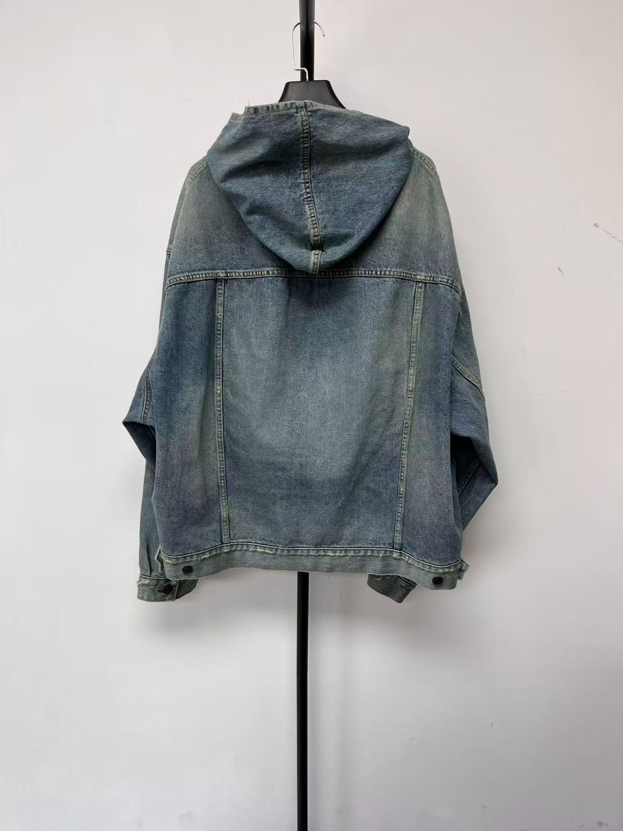Balenciaga Balenciaga Washed Hooded Denim Pullover Jacket Size 2 Size US M / EU 48-50 / 2 - 3 Thumbnail