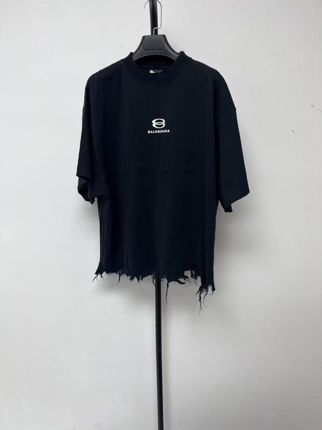 Balenciaga Balenciaga Unity Logo Distressed T-Shirt Size 2 Size US M / EU 48-50 / 2 - 2 Thumbnail