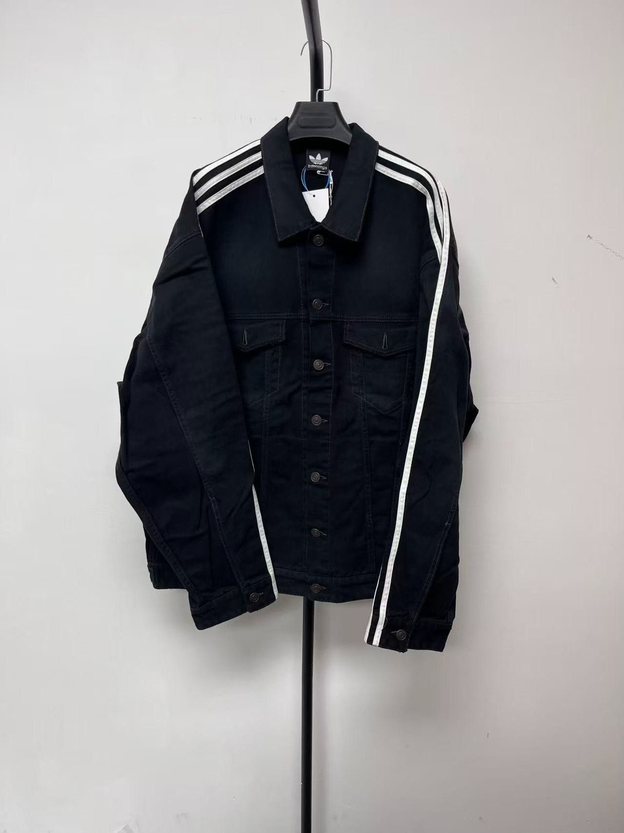 Balenciaga Balenciaga x adidas Striped Denim Jacket 2 Size US M / EU 48-50 / 2 - 2 Thumbnail