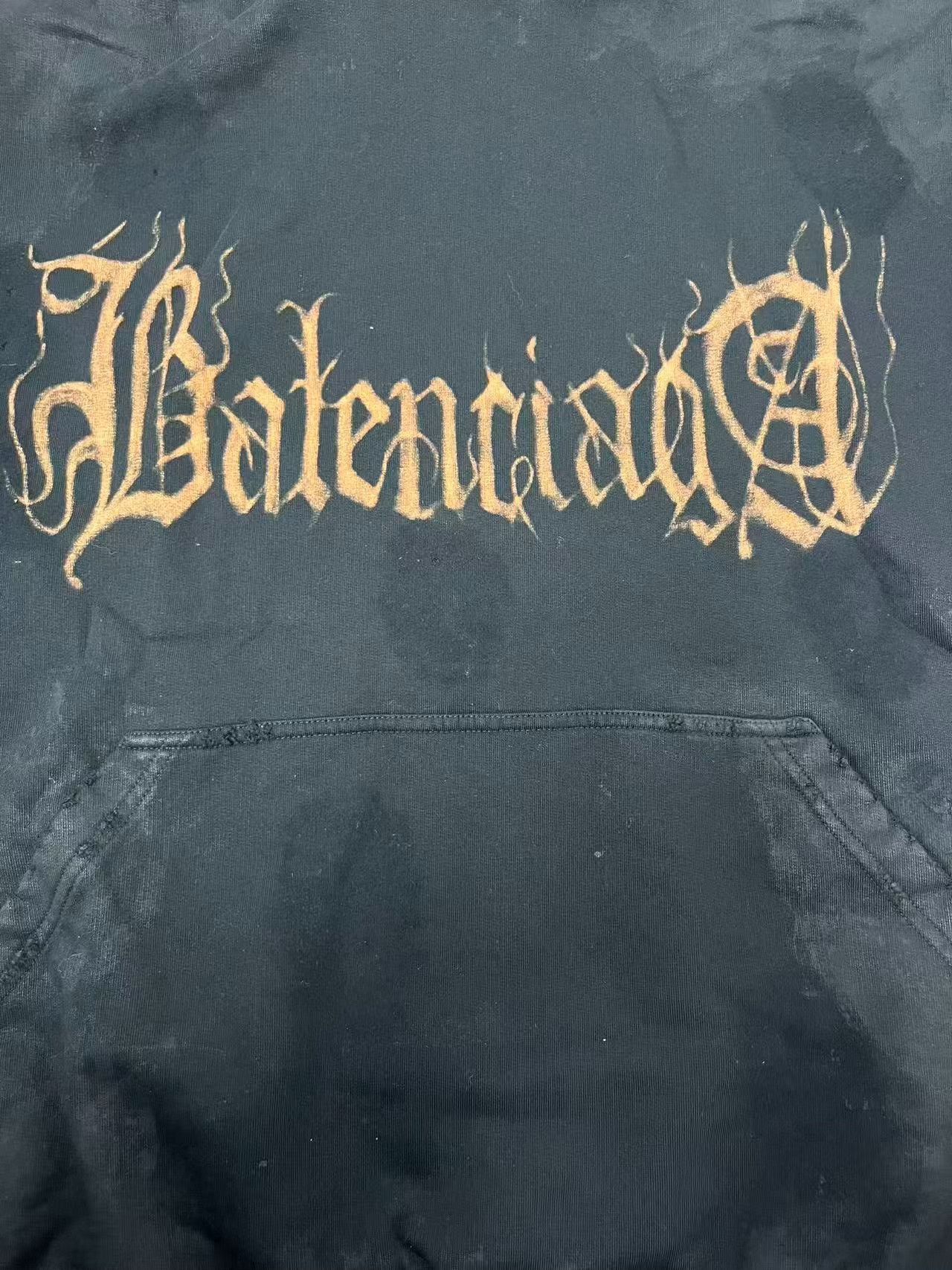 Balenciaga Balenciaga Gothic Metal Logo Distressed Hoodie Size 2 Size US M / EU 48-50 / 2 - 4 Thumbnail