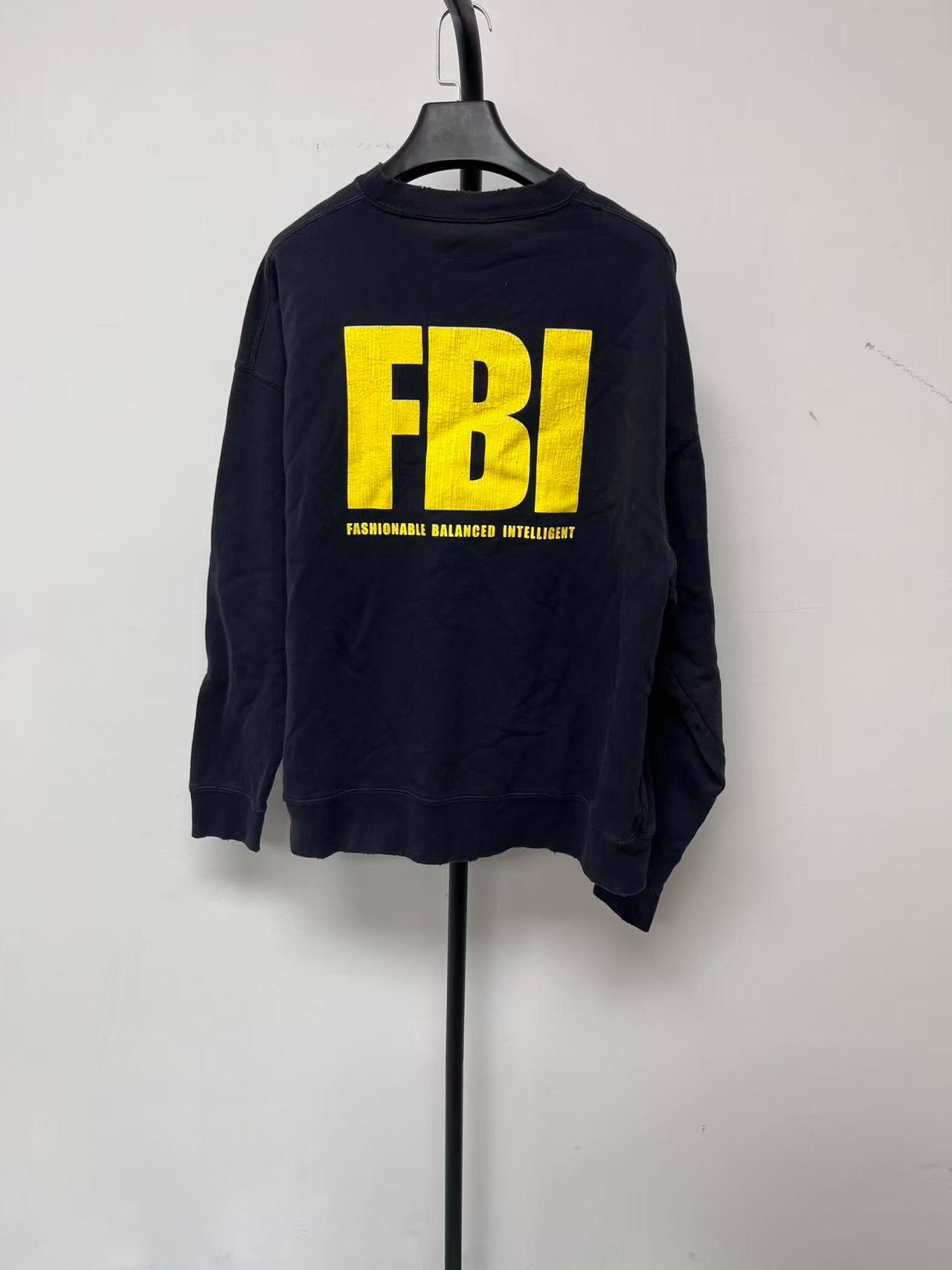 Balenciaga Balenciaga FBI Print Sweatshirt XS Size US XS / EU 42 / 0 - 3 Thumbnail