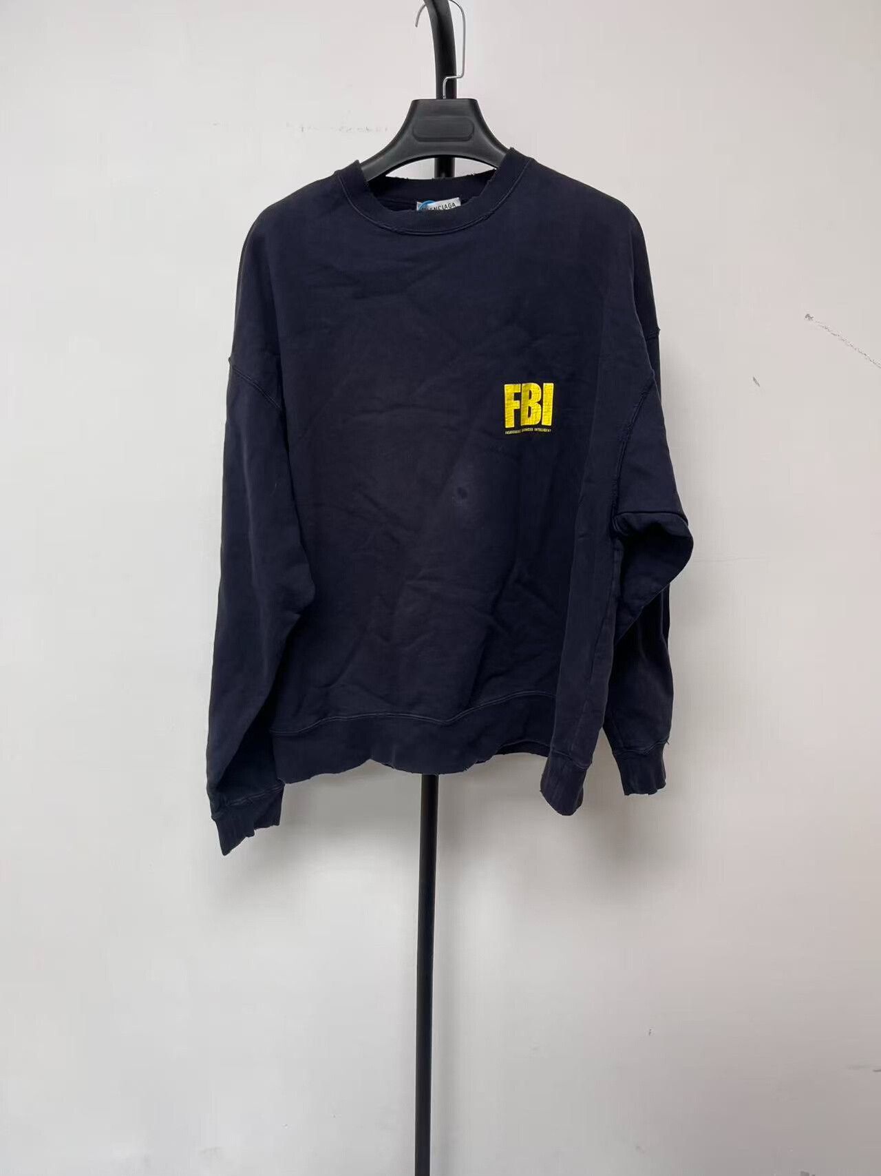 Balenciaga Balenciaga FBI Print Sweatshirt XS Size US XS / EU 42 / 0 - 2 Thumbnail
