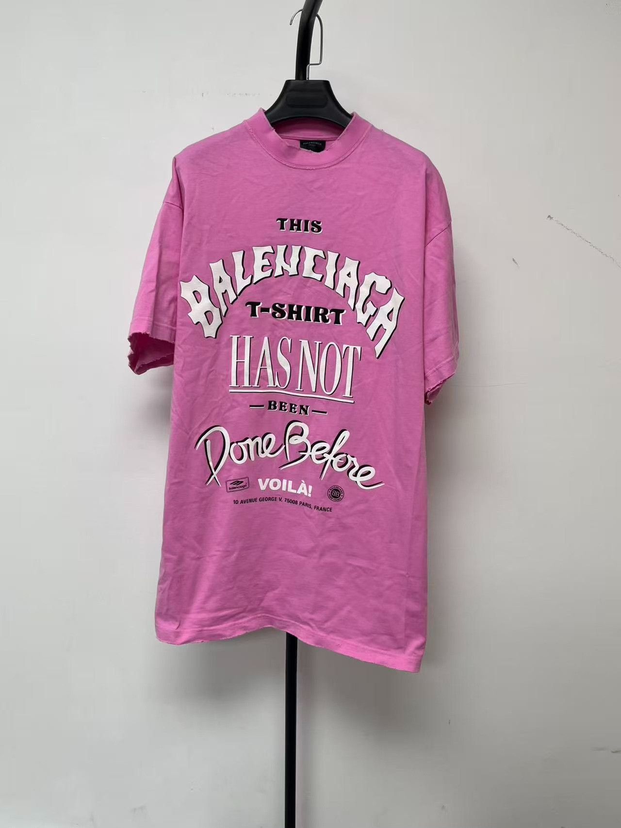 Balenciaga Balenciaga Graphic Print Distressed T-Shirt 1 Size S / US 4 / IT 40 - 2 Thumbnail