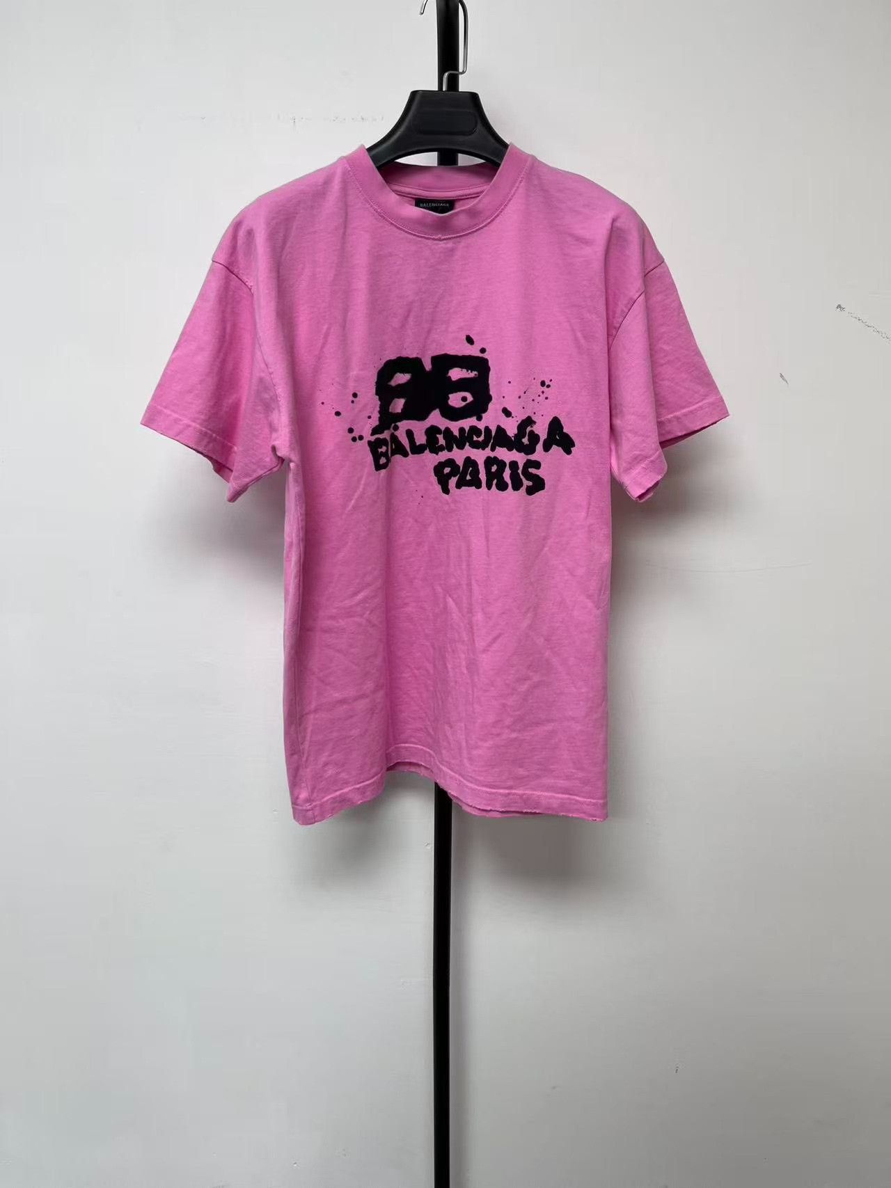 Balenciaga Balenciaga Graffiti Logo T-Shirt S Size S / US 4 / IT 40 - 2 Thumbnail