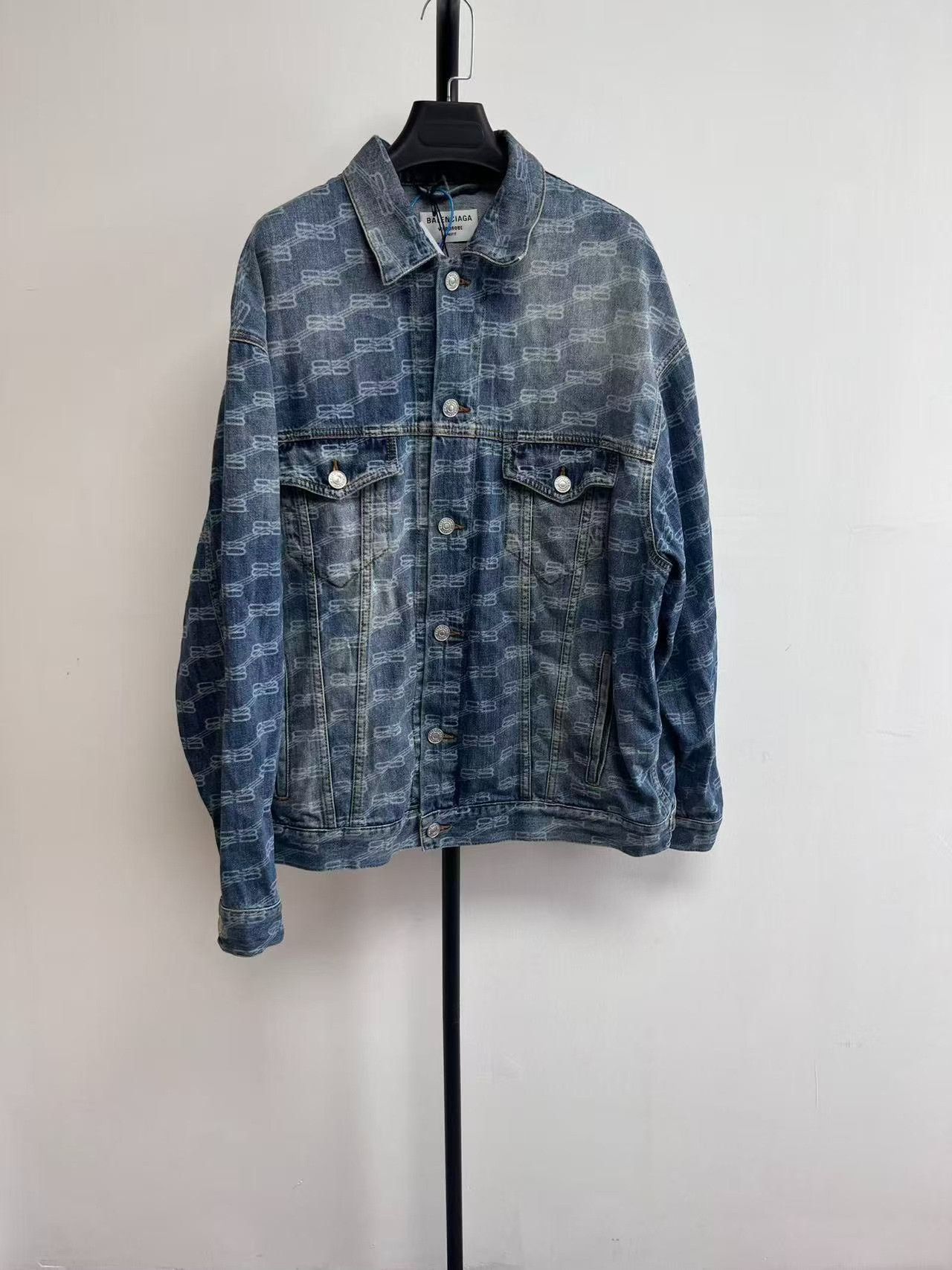 Balenciaga Balenciaga Monogram Print Denim Jacket XS Size US XS / EU 42 / 0 - 2 Thumbnail