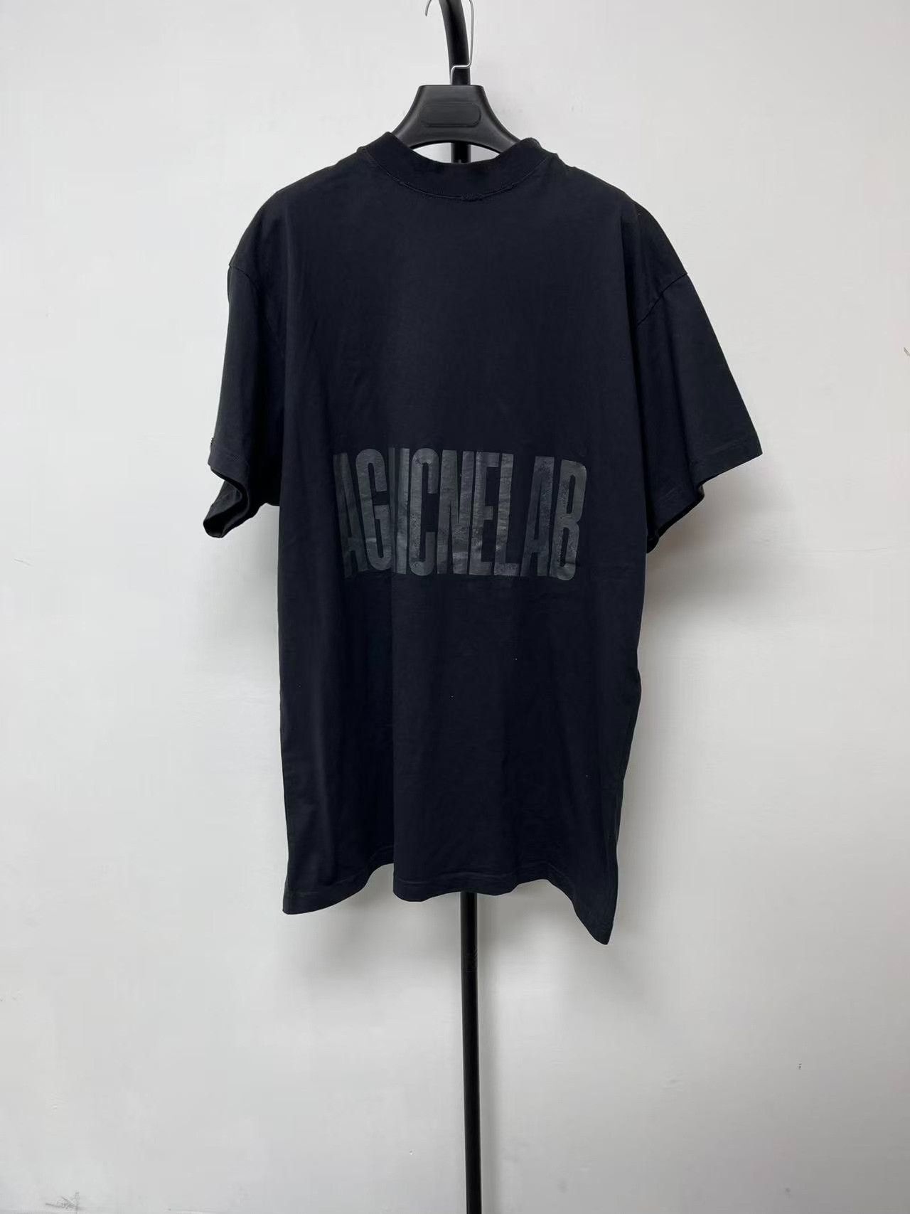 Balenciaga Balenciaga Distressed Logo T-Shirt Size 1 Size US S / EU 44-46 / 1 - 2 Thumbnail