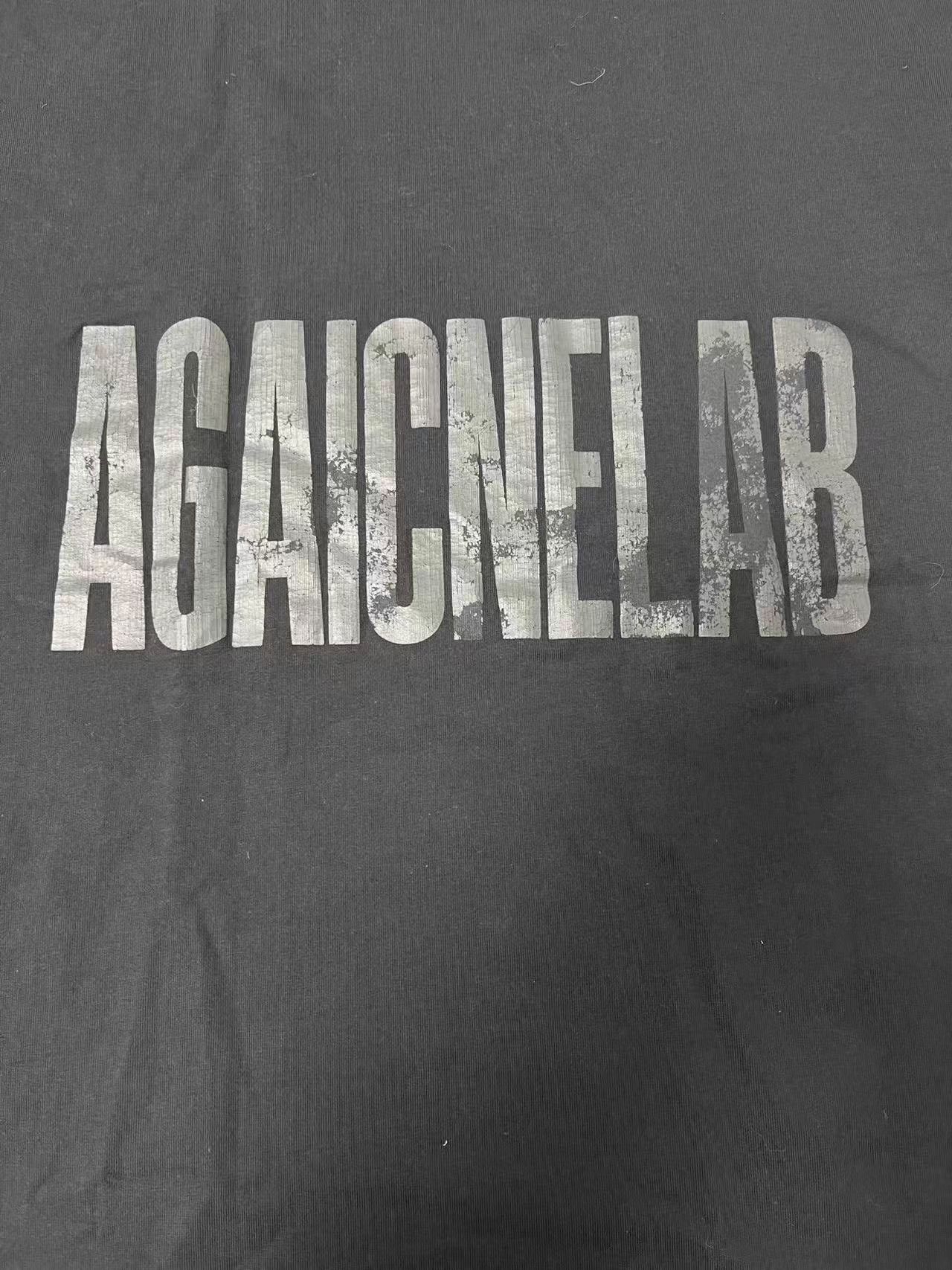 Balenciaga Balenciaga Distressed Logo T-Shirt Size 1 Size US S / EU 44-46 / 1 - 4 Thumbnail