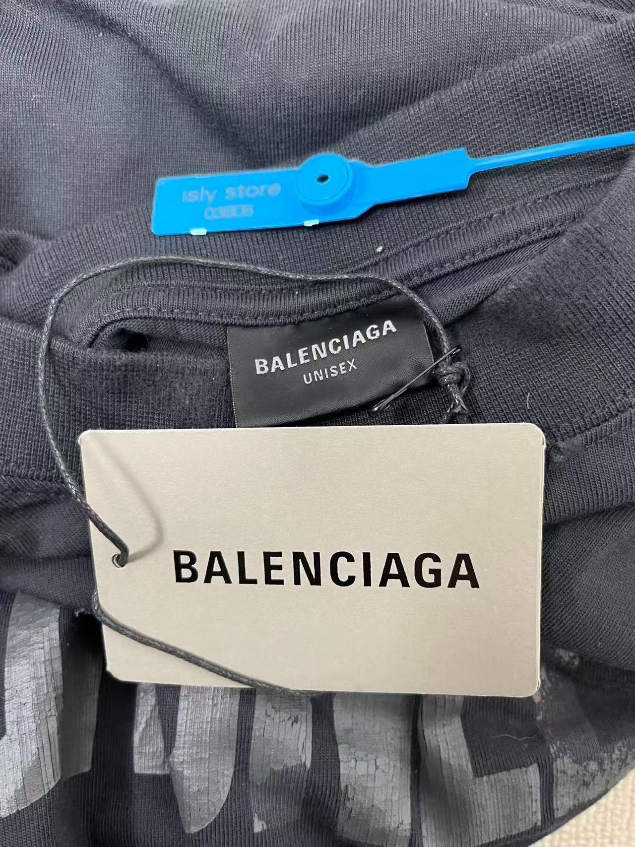 Balenciaga Balenciaga Distressed Logo T-Shirt Size 1 Size US S / EU 44-46 / 1 - 5 Thumbnail
