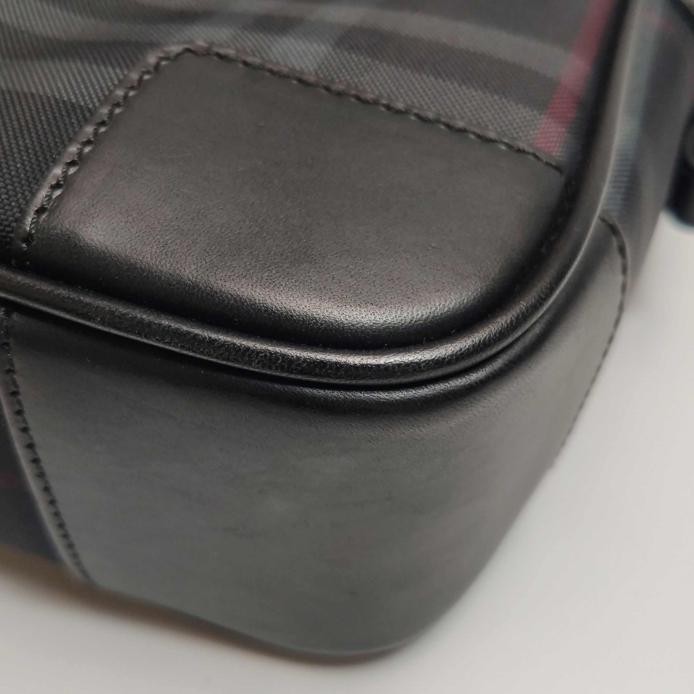 Burberry Burberry Men one size Bags Luggage Size ONE SIZE - 17 Thumbnail