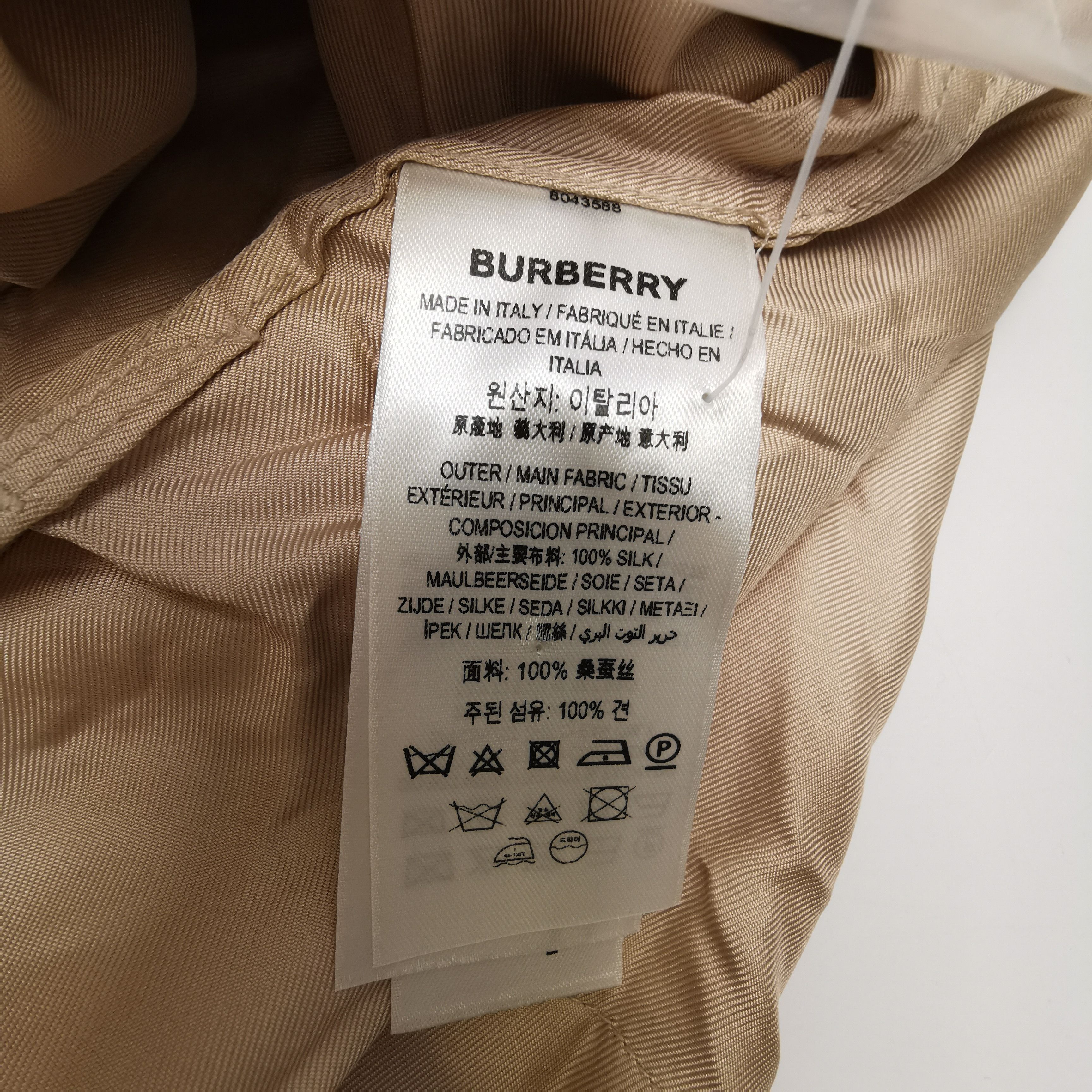 Burberry Burberry Men xs Button Ups Size US XS / EU 42 / 0 - 10 Thumbnail