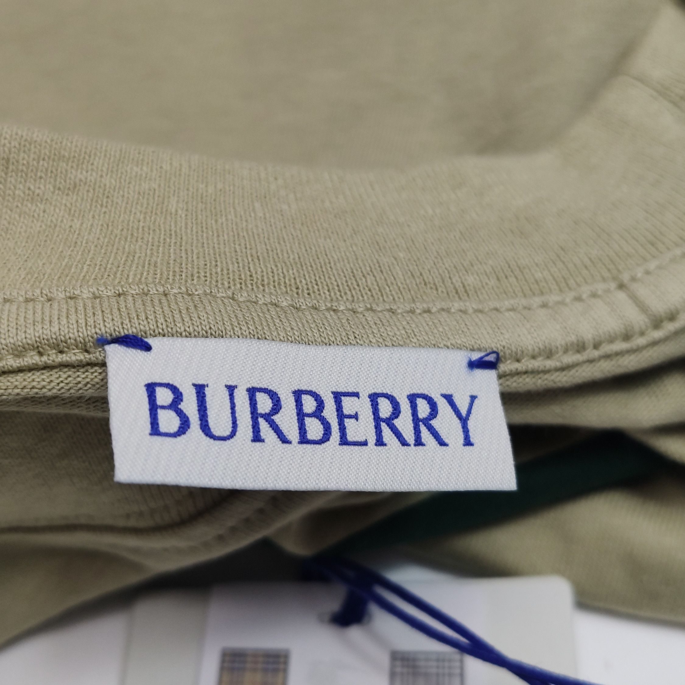 Burberry Burberry Men xl Short Sleeve Shirts Size US XL / EU 56 / 4 - 5 Thumbnail