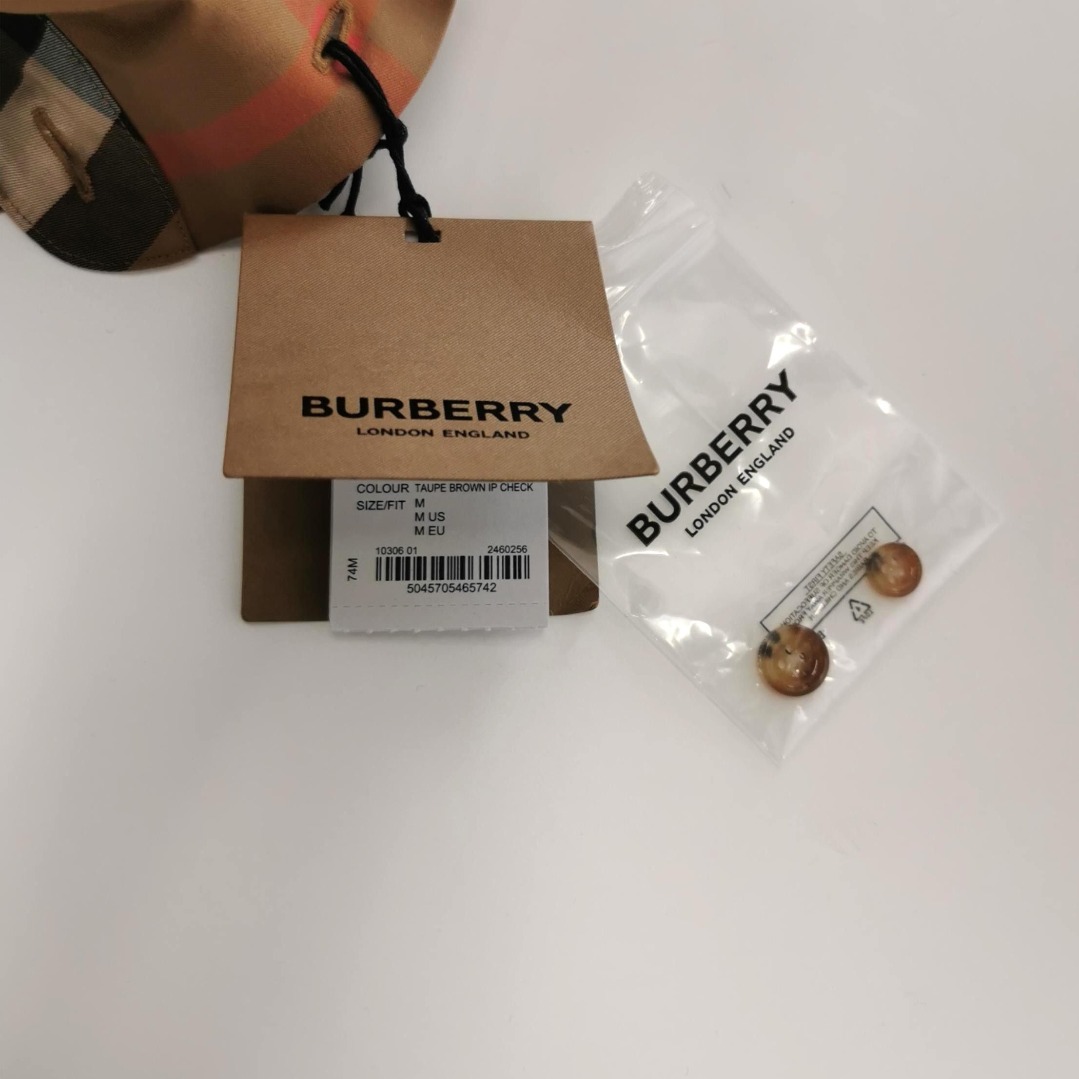 Burberry Burberry Men m Button Ups Size US M / EU 48-50 / 2 - 4 Thumbnail