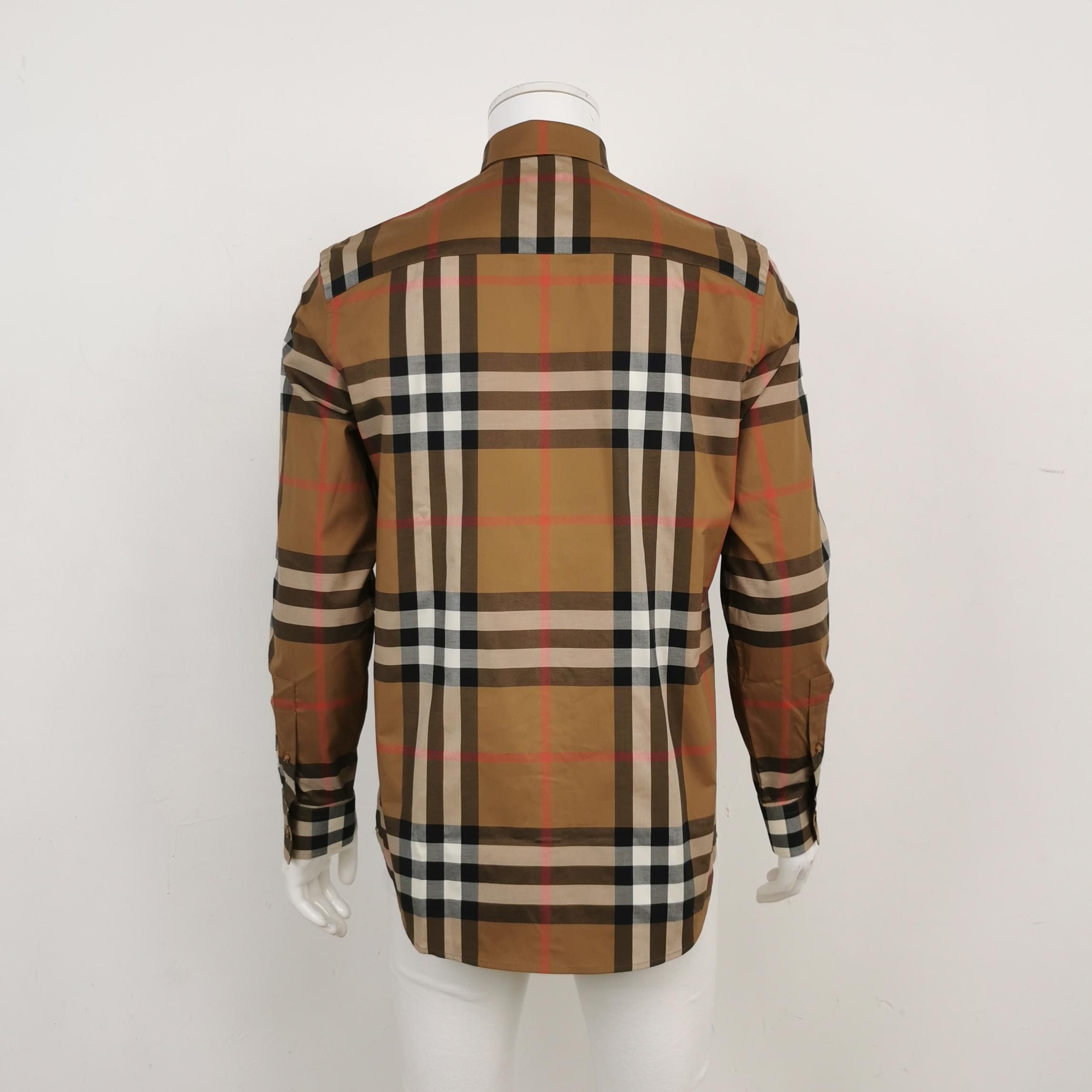 Burberry Burberry Men m Button Ups Size US M / EU 48-50 / 2 - 2 Thumbnail
