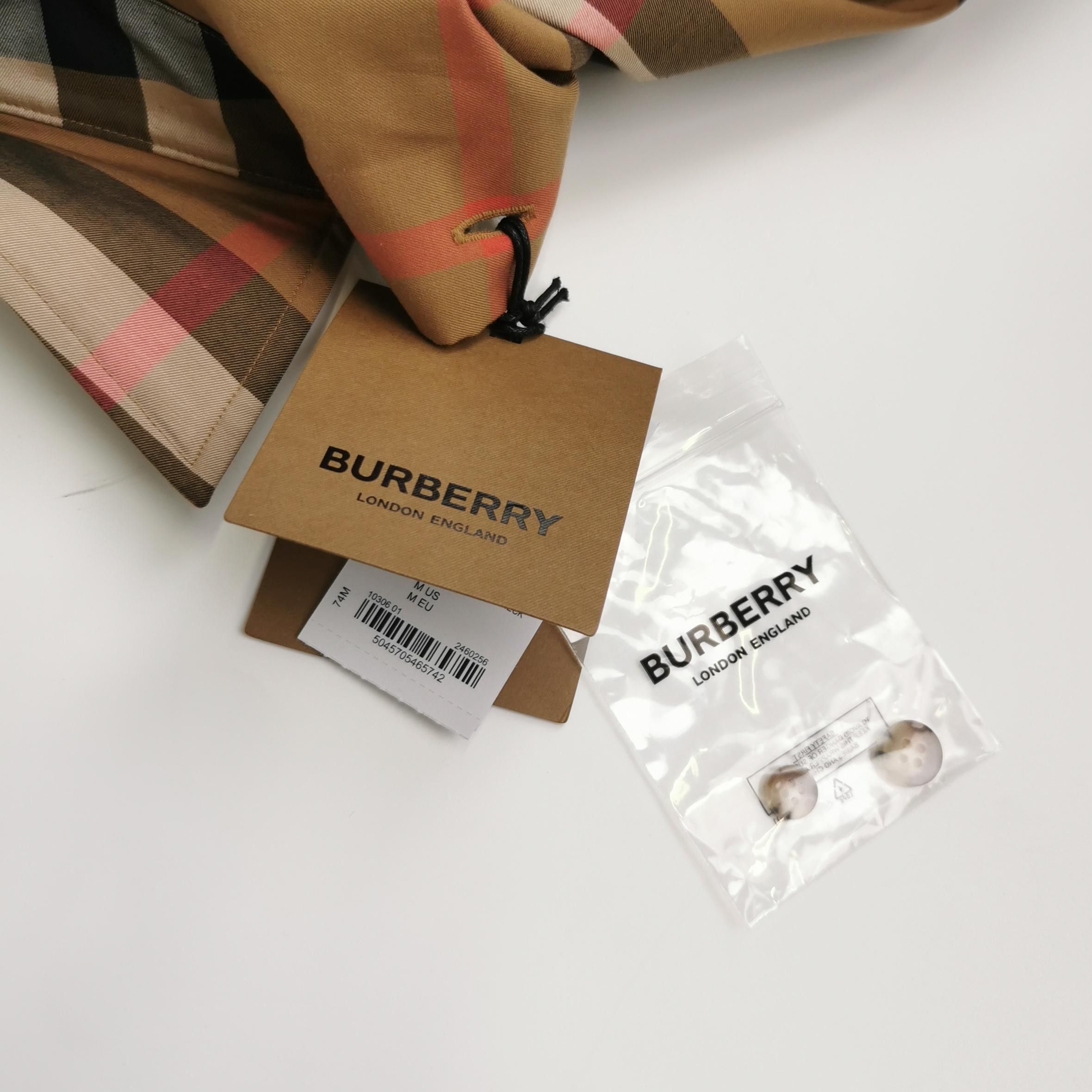 Burberry Burberry Men m Button Ups Size US M / EU 48-50 / 2 - 4 Thumbnail