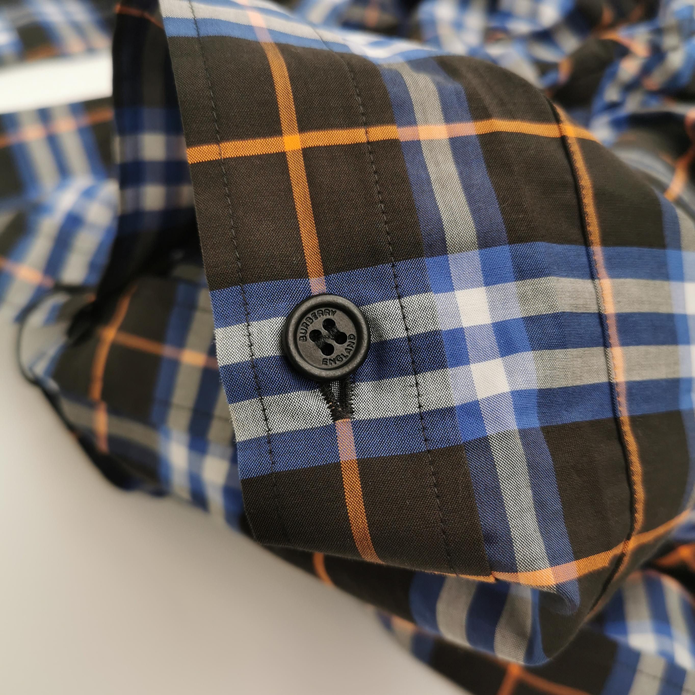 Burberry Burberry Men m Button Ups Size US M / EU 48-50 / 2 - 3 Thumbnail