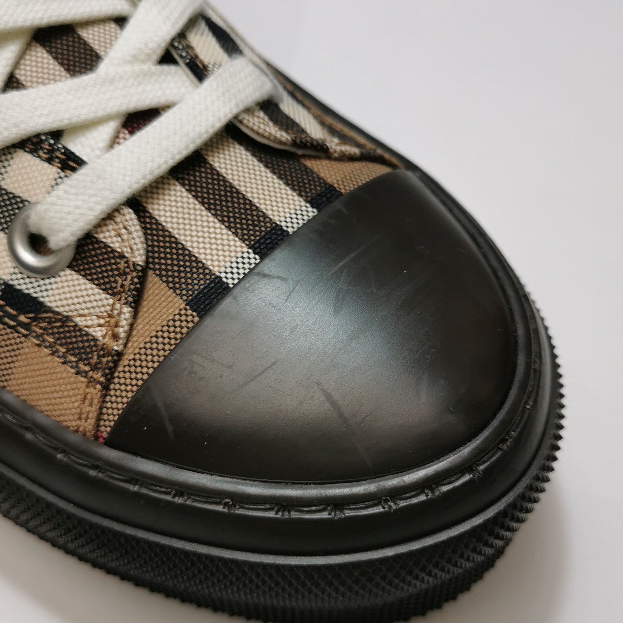 Burberry Burberry Men 12 Lowtop Sneakers Size US 12 / EU 45 - 10 Thumbnail