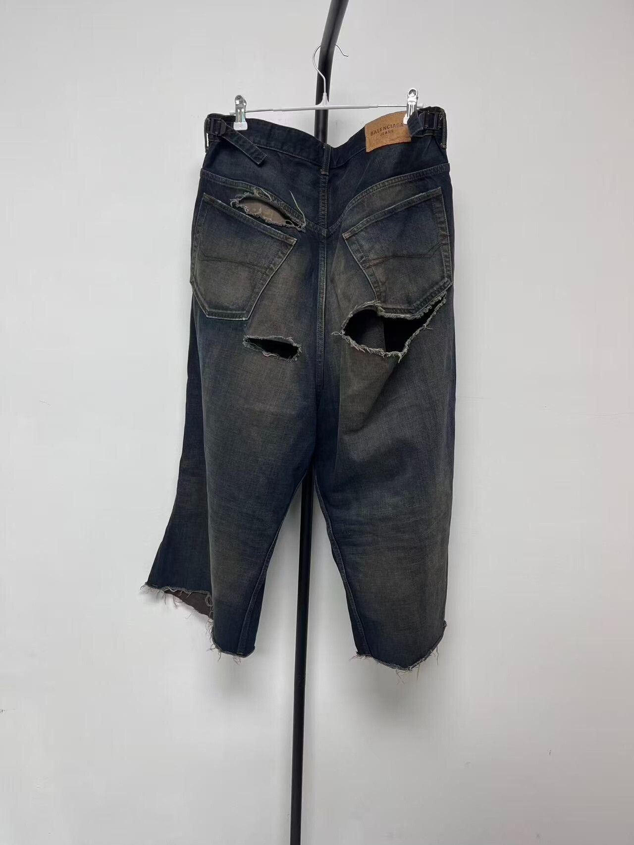 Balenciaga Balenciaga Mud Dye Distressed Denim Jeans Size M Size US 32 / EU 48 - 3 Thumbnail