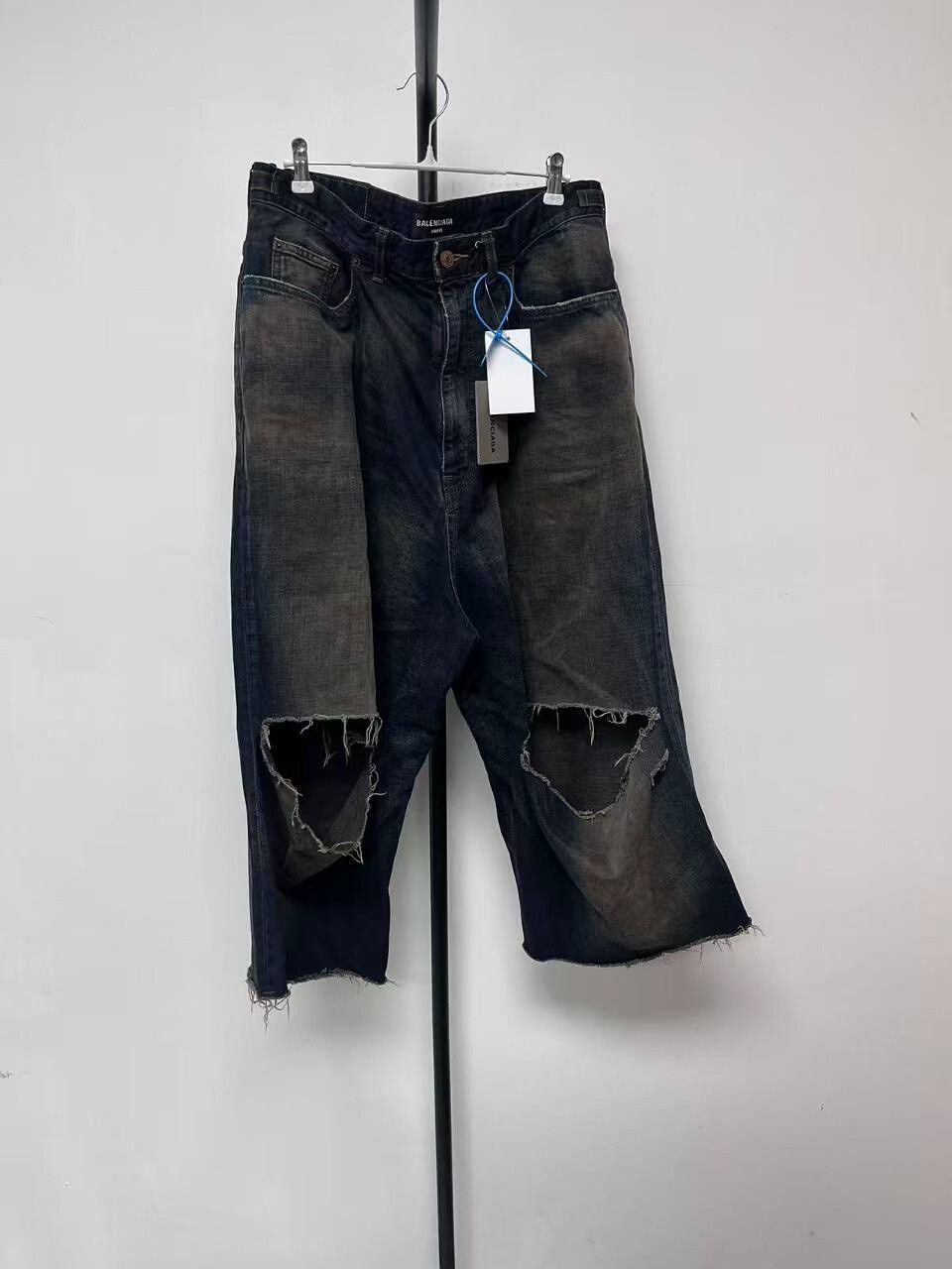 Balenciaga Balenciaga Mud Dye Distressed Denim Jeans Size M Size US 32 / EU 48 - 2 Thumbnail