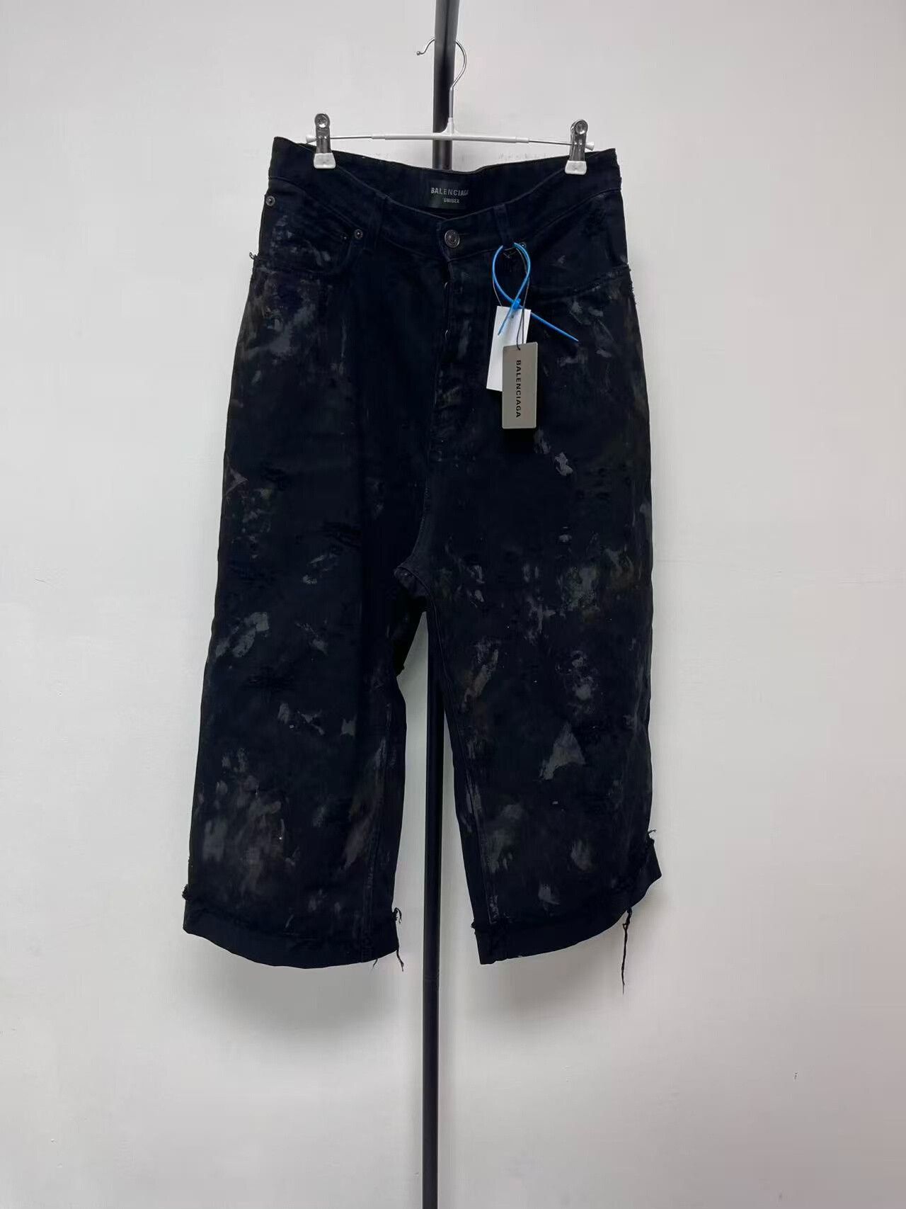 Balenciaga Balenciaga Mud Dye Distressed Denim Jeans 34 Size US 34 / EU 50 - 2 Thumbnail