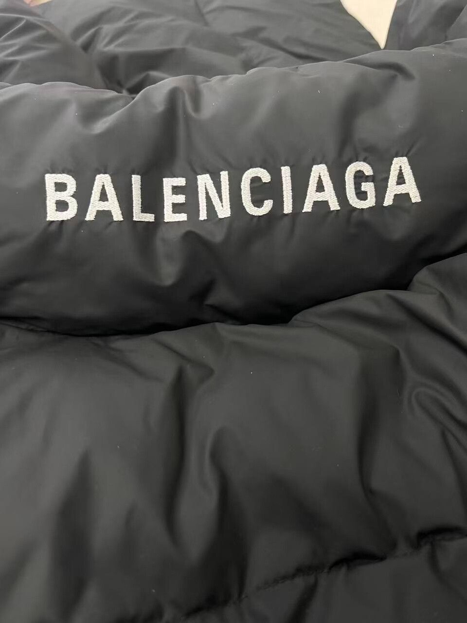 Balenciaga Balenciaga Logo Puffer Vest Size 2 Size US M / EU 48-50 / 2 - 4 Thumbnail