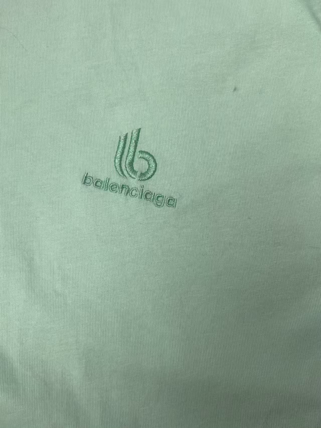 Balenciaga Balenciaga Mint Logo Embroidered T-Shirt US M Size US M / EU 48-50 / 2 - 4 Thumbnail