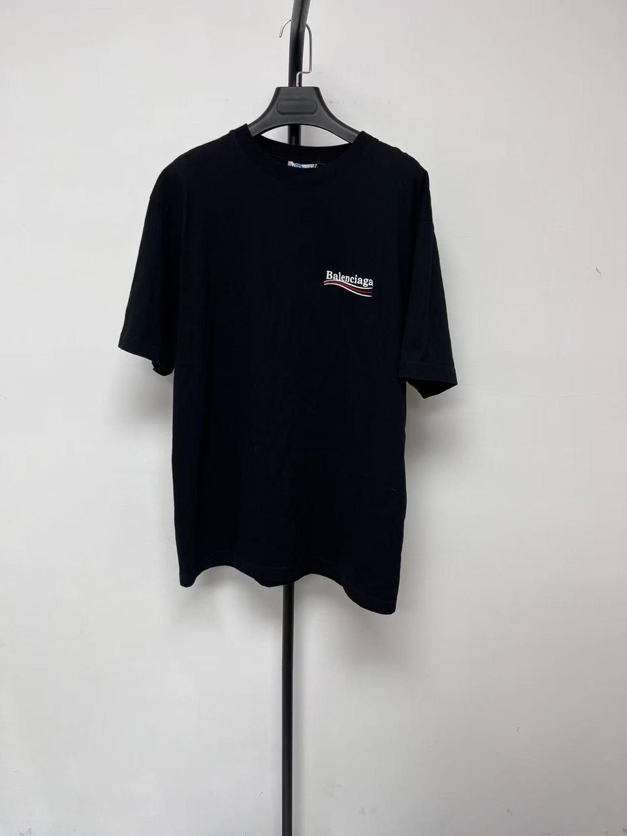 Balenciaga Balenciaga Political Campaign Logo T-Shirt XS Size XS / US 0-2 / IT 36-38 - 2 Thumbnail