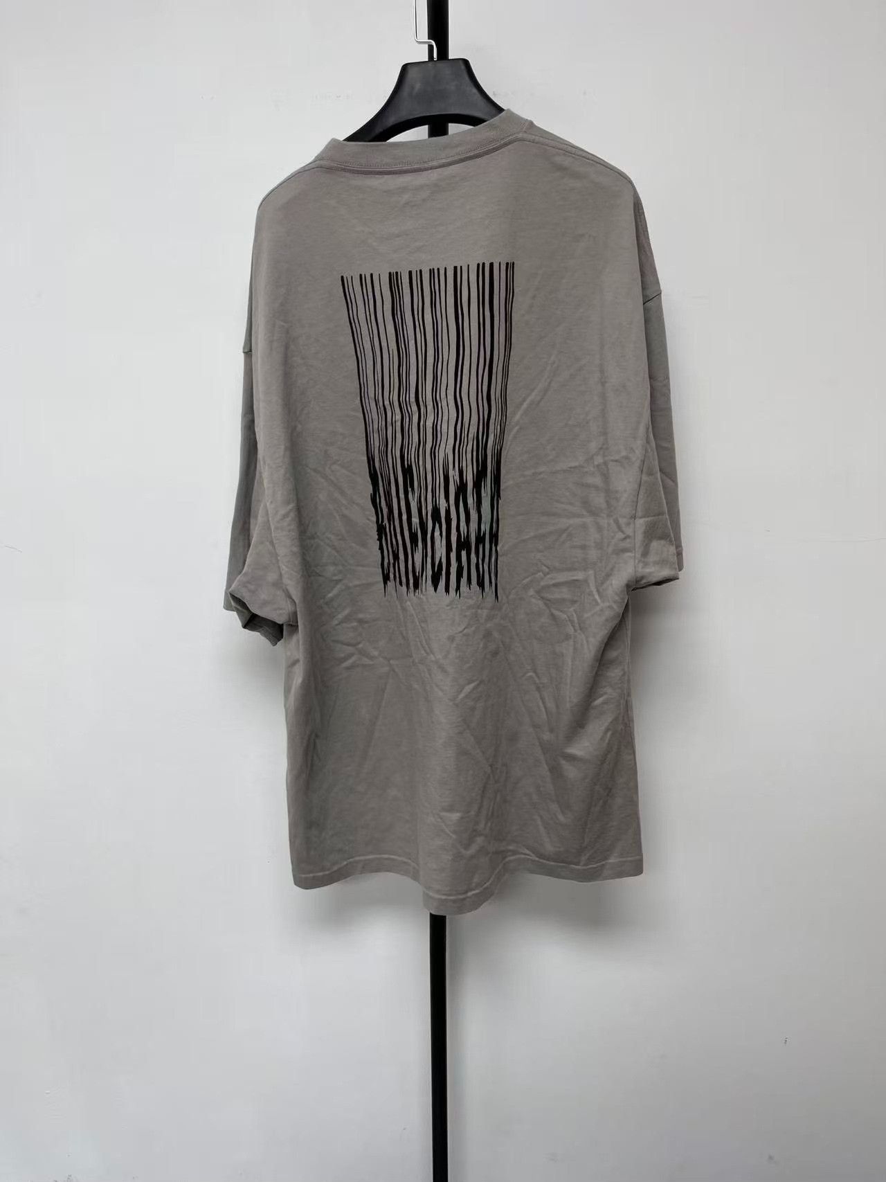 Balenciaga Balenciaga Barcode Logo Unifit T-Shirt XXS Size US XXS / EU 40 - 3 Thumbnail