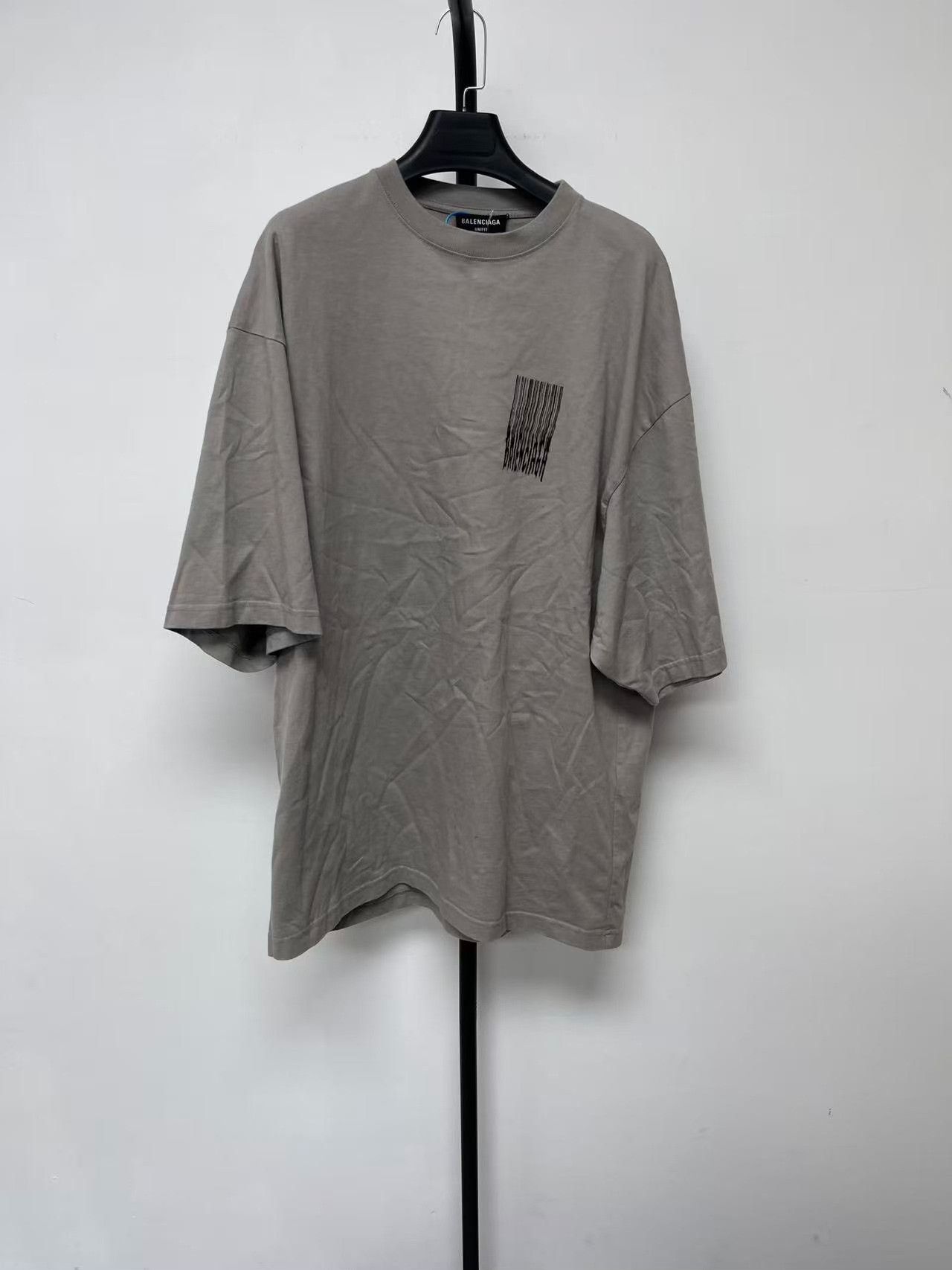 Balenciaga Balenciaga Barcode Logo Unifit T-Shirt XXS Size US XXS / EU 40 - 2 Thumbnail
