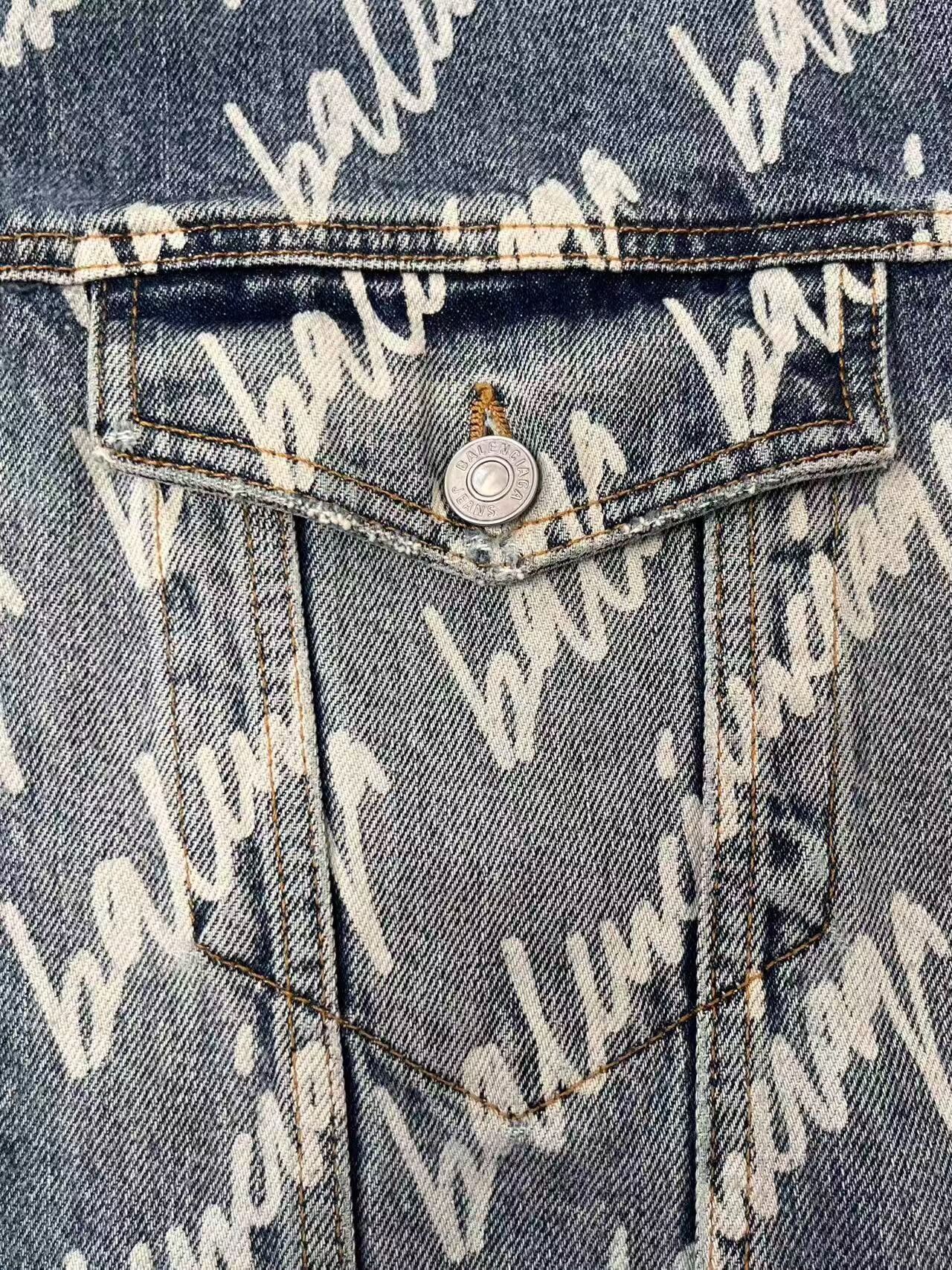 Balenciaga Balenciaga Script Logo Denim Jacket Size 2 Size M / US 6-8 / IT 42-44 - 4 Thumbnail