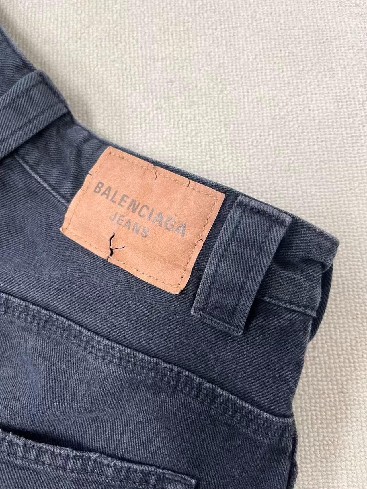 Balenciaga Balenciaga Black Denim Shorts Size XS Size US 28 / EU 44 - 4 Thumbnail