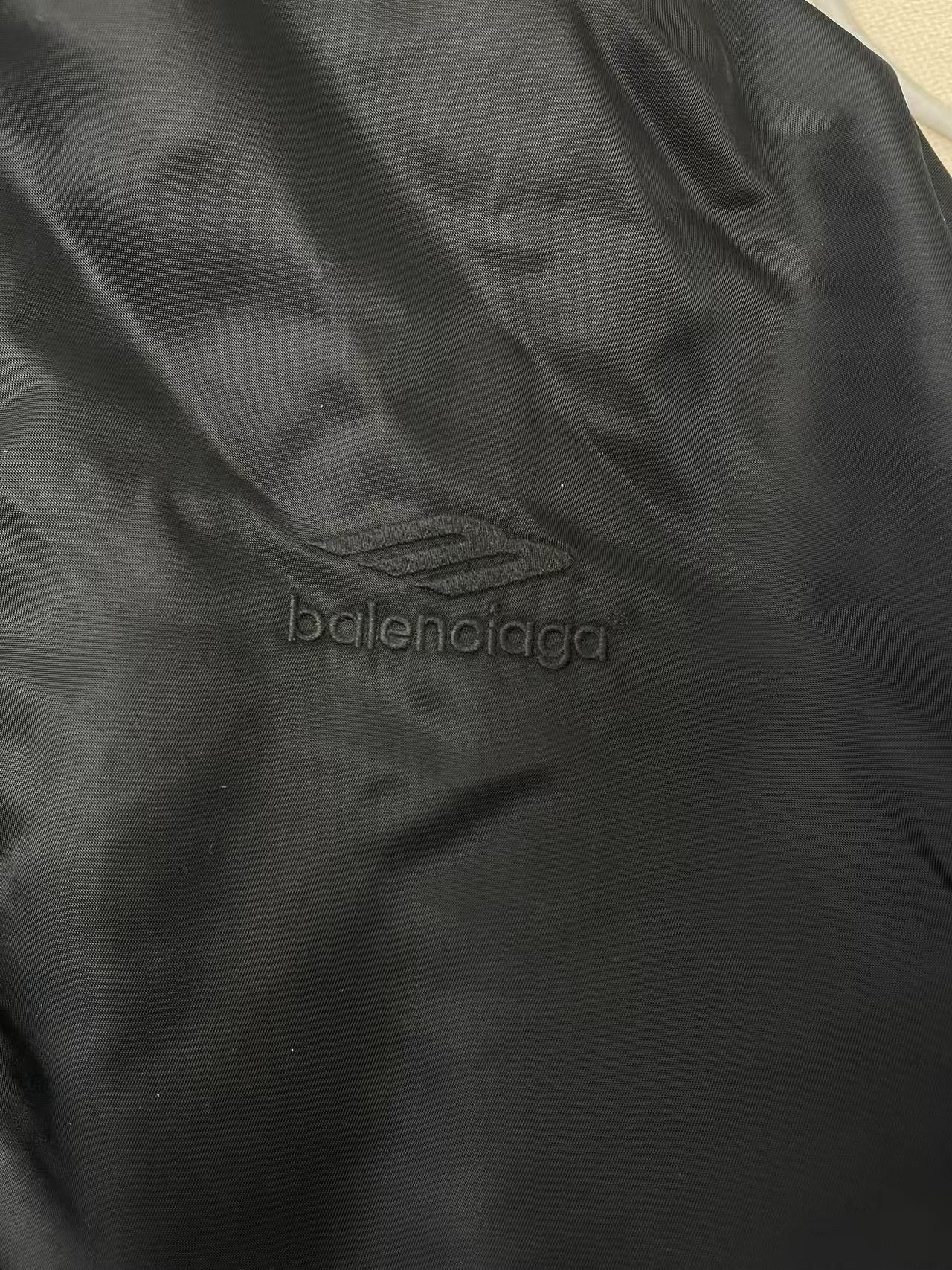 Balenciaga Balenciaga Zip Up Hooded Jacket Size M Size US M / EU 48-50 / 2 - 4 Thumbnail