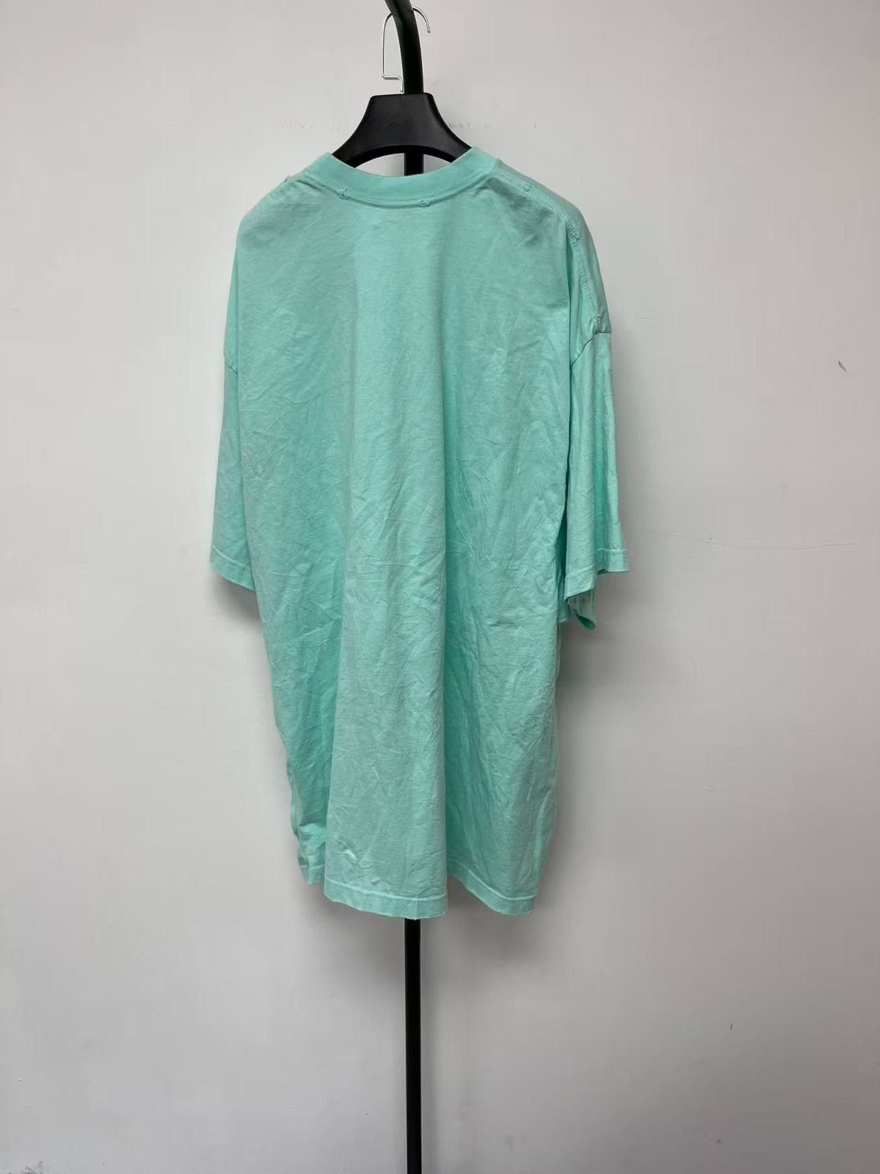 Balenciaga Balenciaga Mint Logo Short Sleeve T-Shirt Size 3 Size US L / EU 52-54 / 3 - 3 Thumbnail