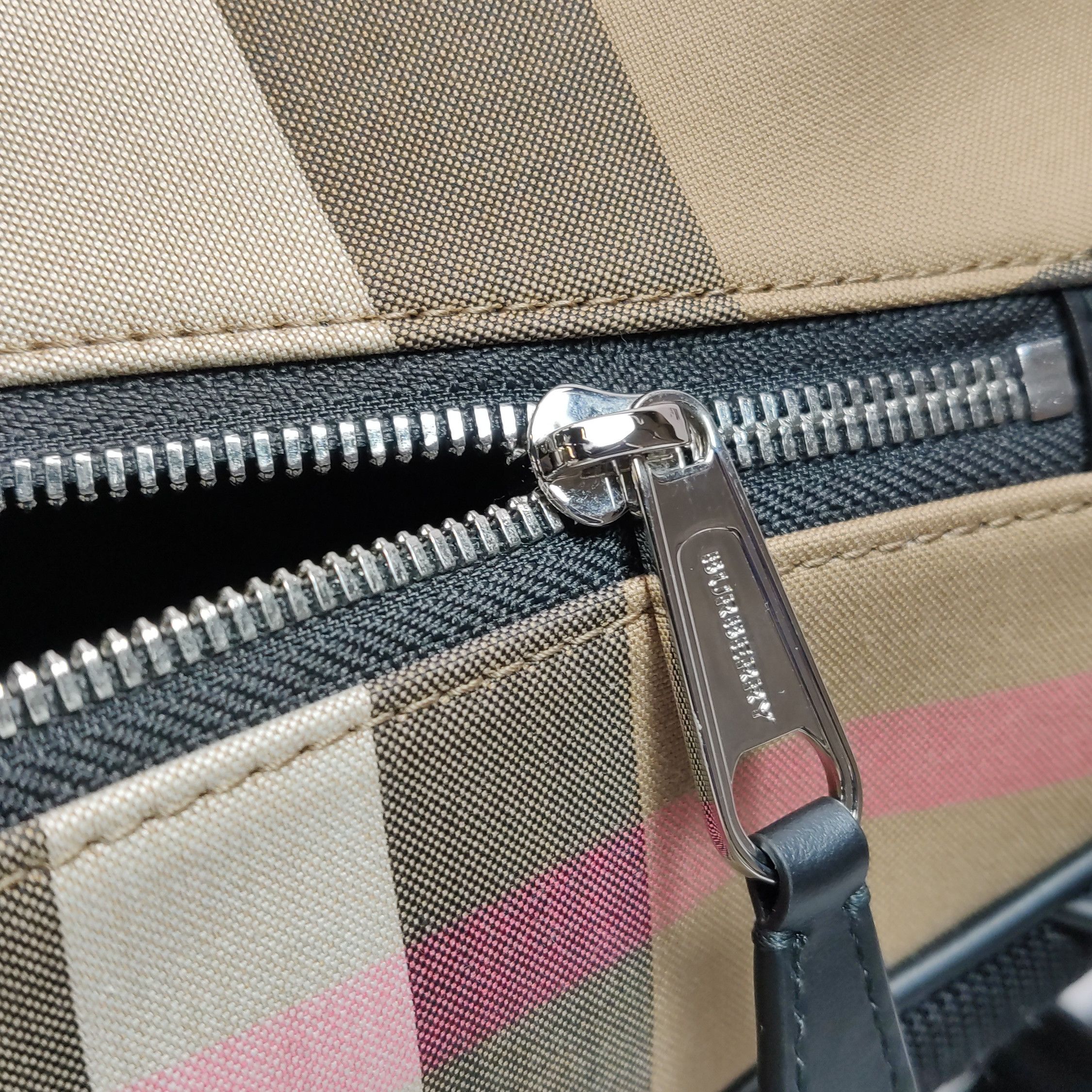 Burberry Burberry Men one size Bags Luggage Size ONE SIZE - 13 Thumbnail