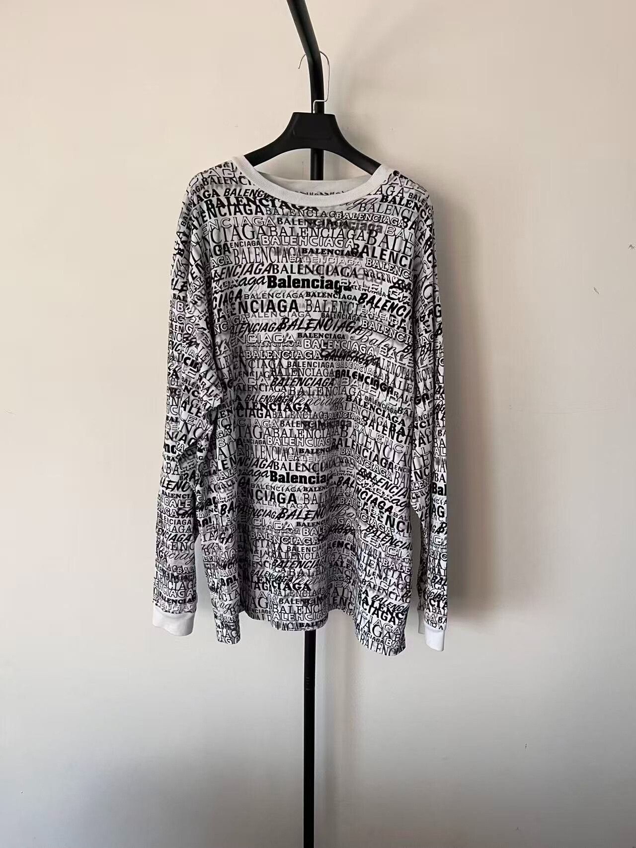 Balenciaga Balenciaga Graffiti Sweatshirt Size S Size US S / EU 44-46 / 1 - 2 Thumbnail