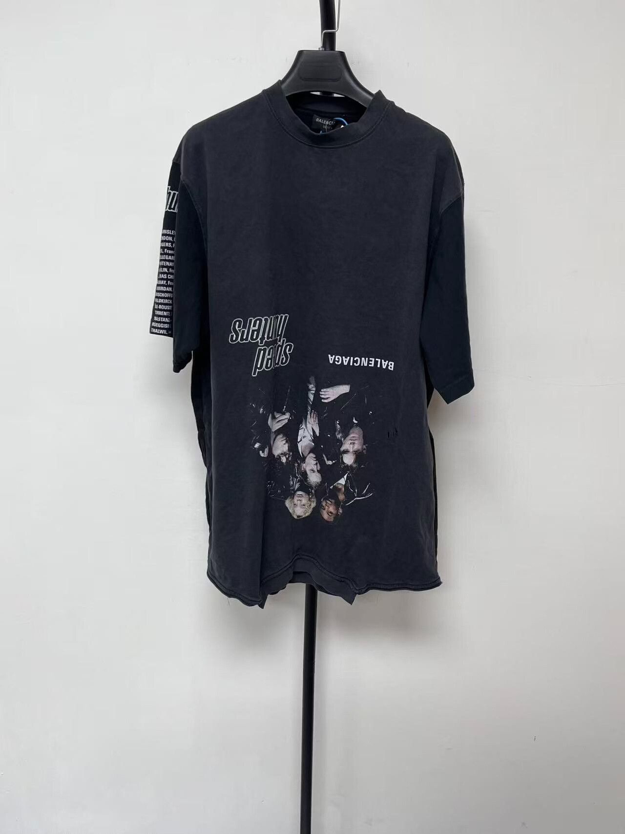 Balenciaga Balenciaga Speed Hunter Upside Down Logo T-Shirt Size 2 Size US M / EU 48-50 / 2 - 2 Thumbnail