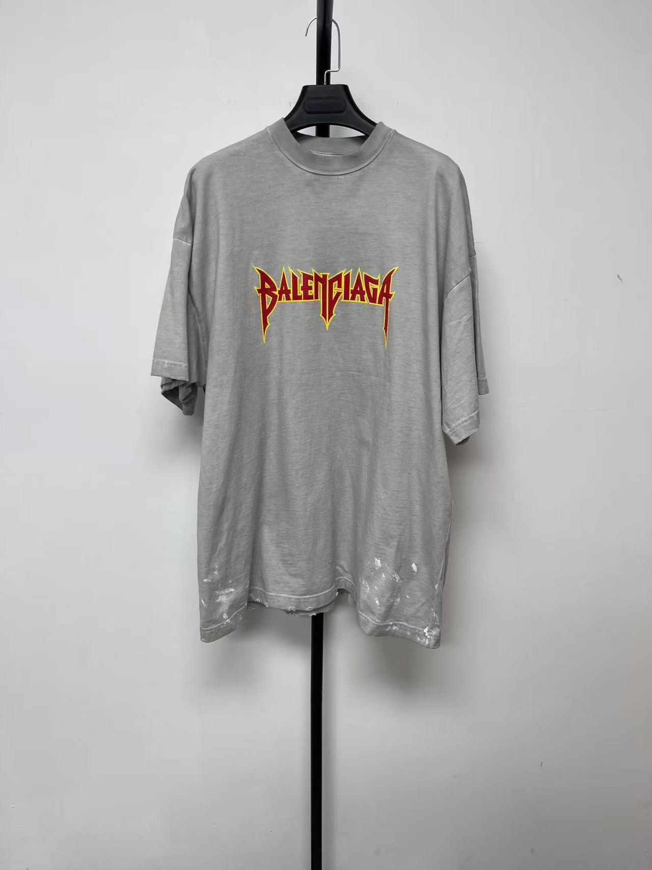 Balenciaga Balenciaga Metallica Graphic Distressed T-Shirt Size 1 Size US S / EU 44-46 / 1 - 2 Thumbnail