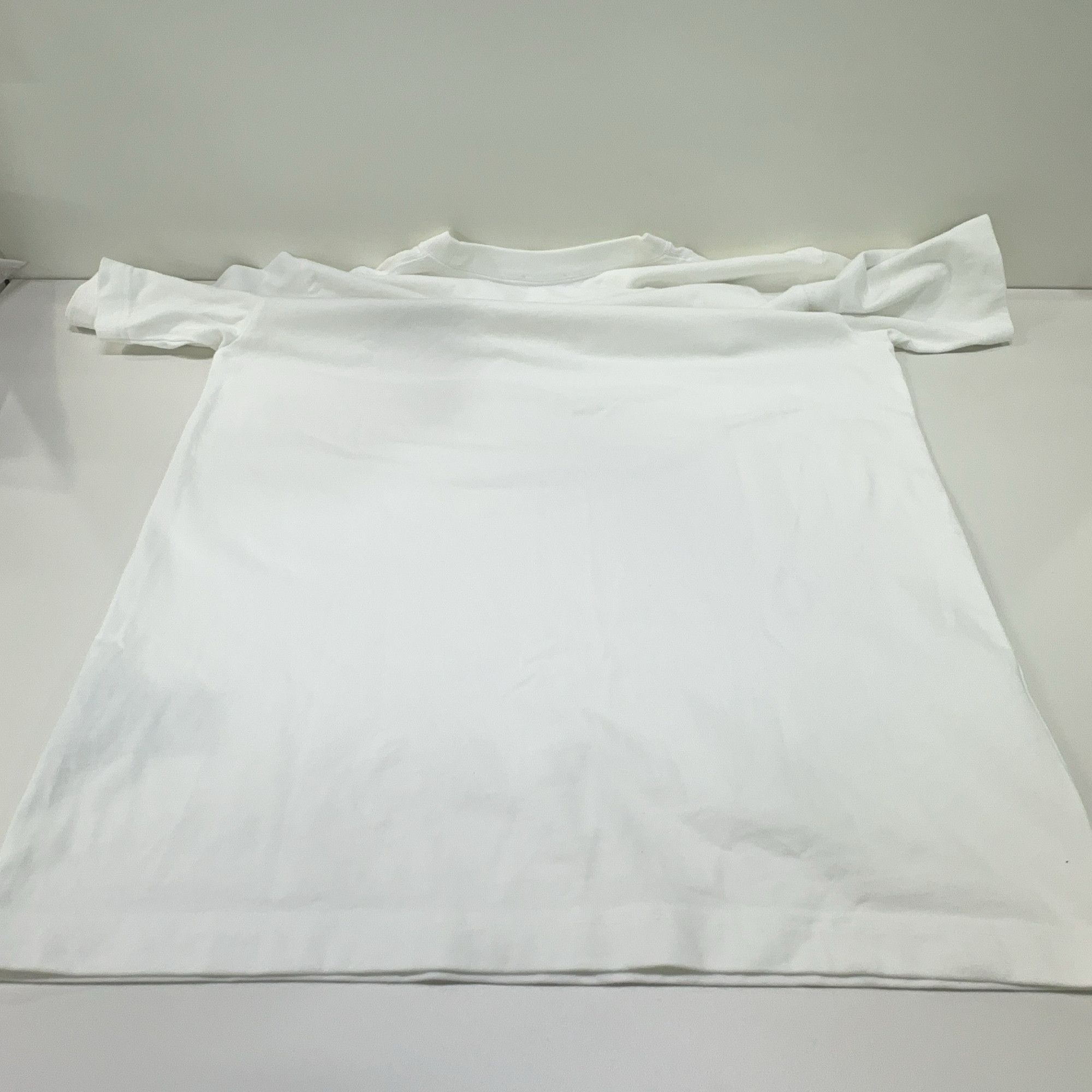 Dior Dior Embroidered Logo T-Shirt White Size M Size US M / EU 48-50 / 2 - 10 Thumbnail