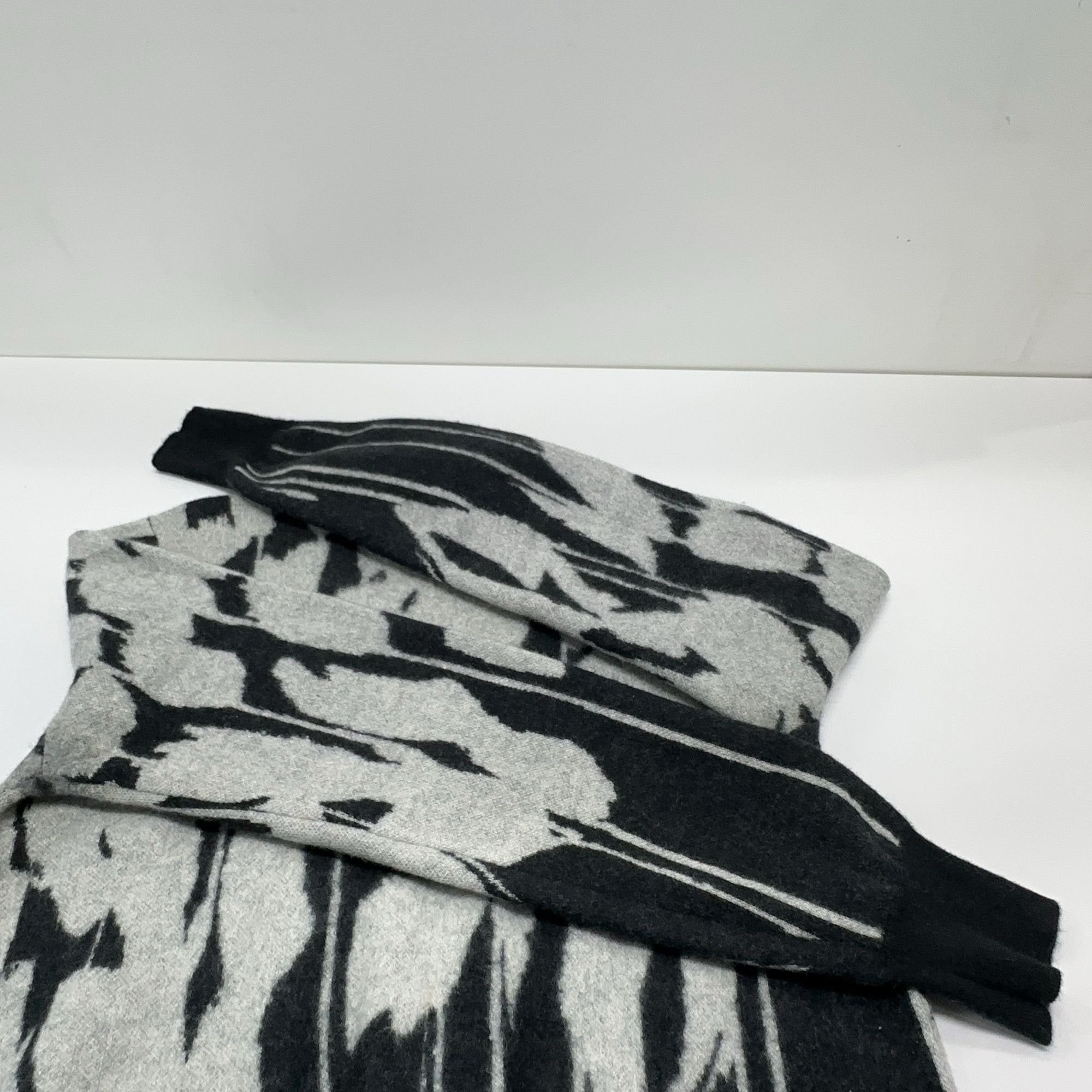Dior Dior Abstract Graphic Cashmere Sweater Size S Size US S / EU 44-46 / 1 - 7 Thumbnail
