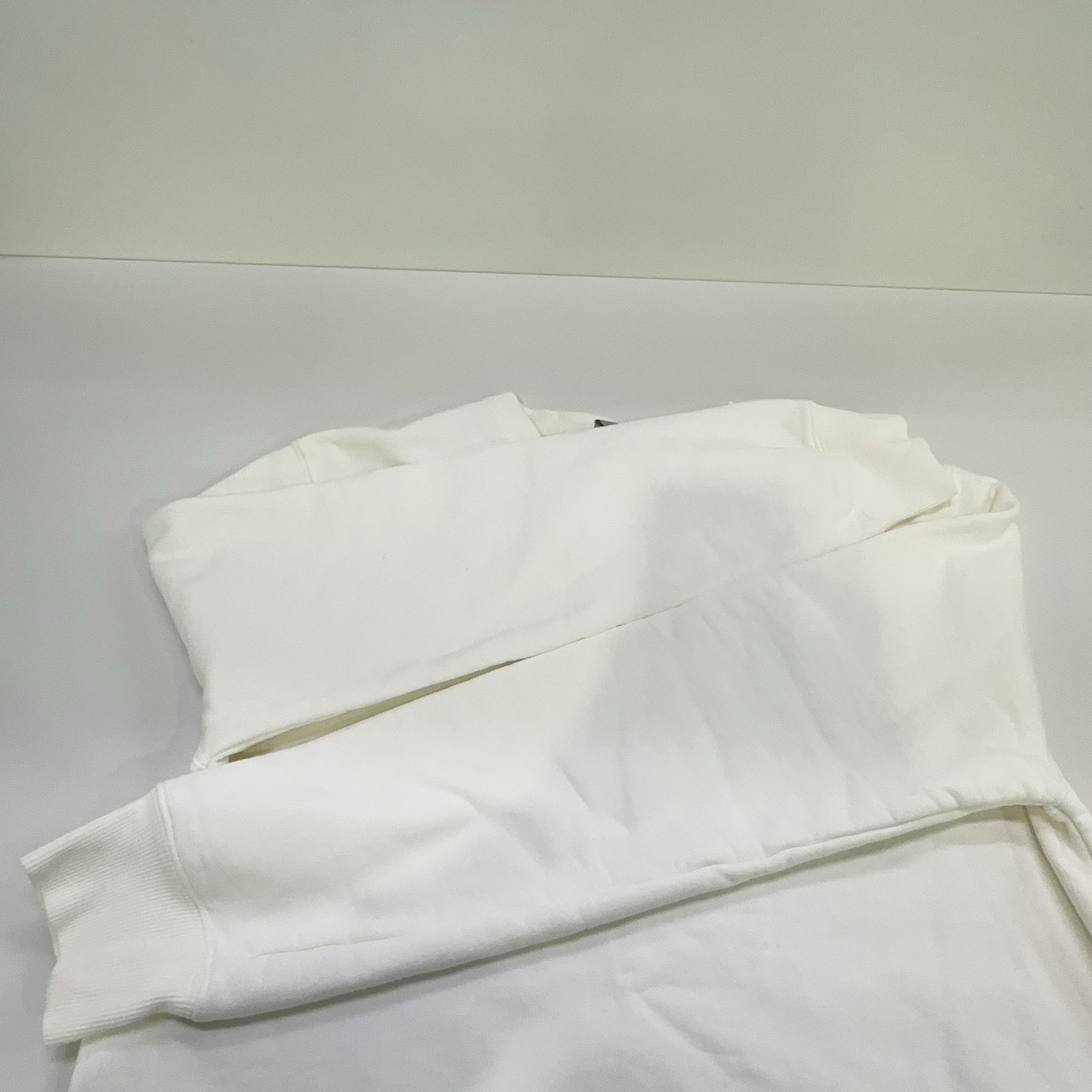 Dior Dior x Kaws Bee Embroidery Sweatshirt M Size US M / EU 48-50 / 2 - 8 Thumbnail