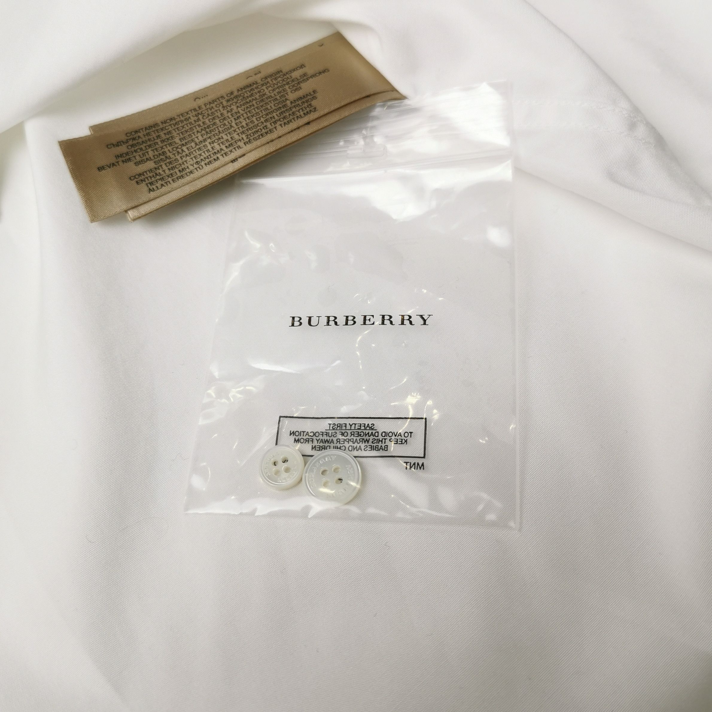 Burberry Burberry Men xxl Button Ups Size US XXL / EU 58 / 5 - 5 Thumbnail