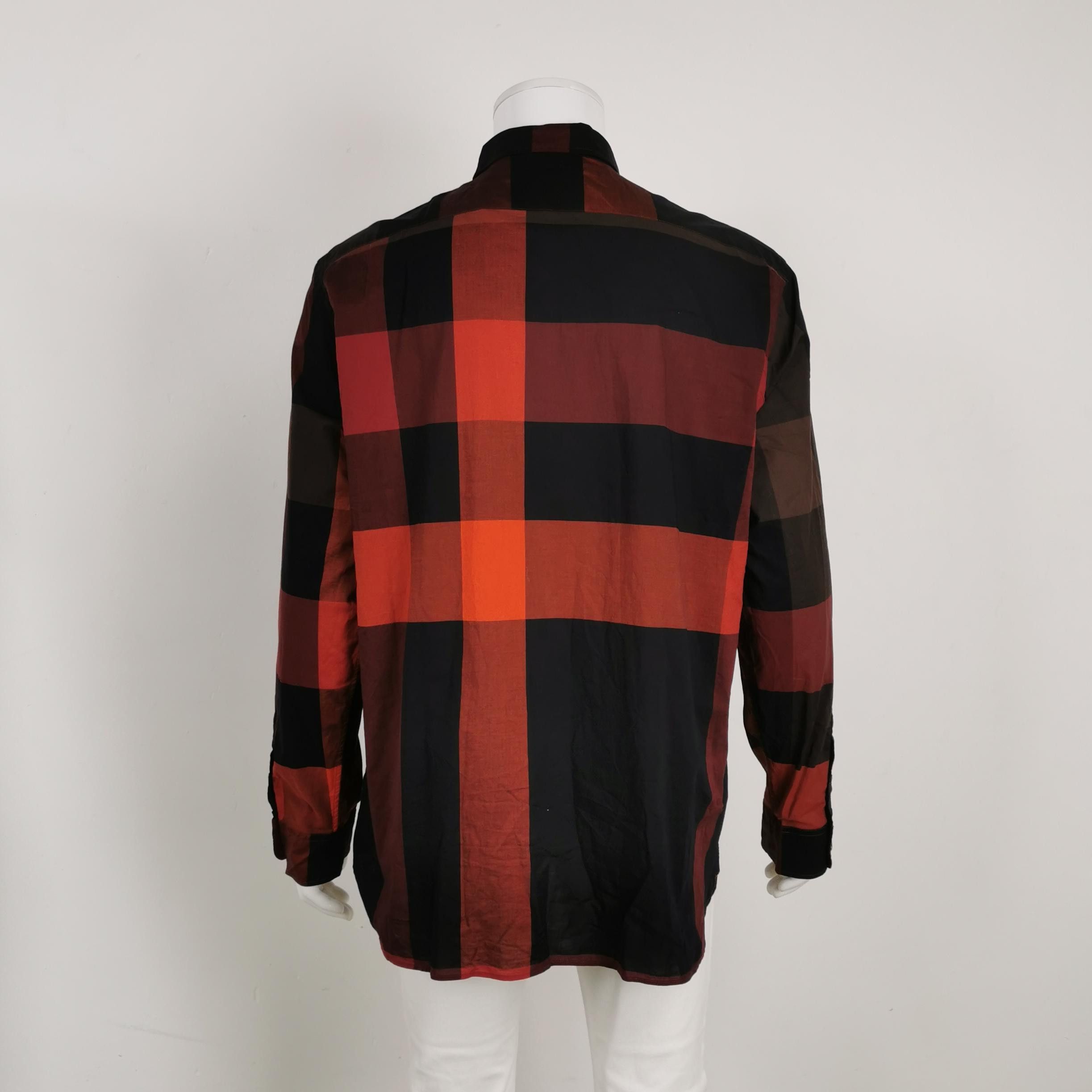 Burberry Burberry Men xxl Button Ups Size US XXL / EU 58 / 5 - 2 Thumbnail