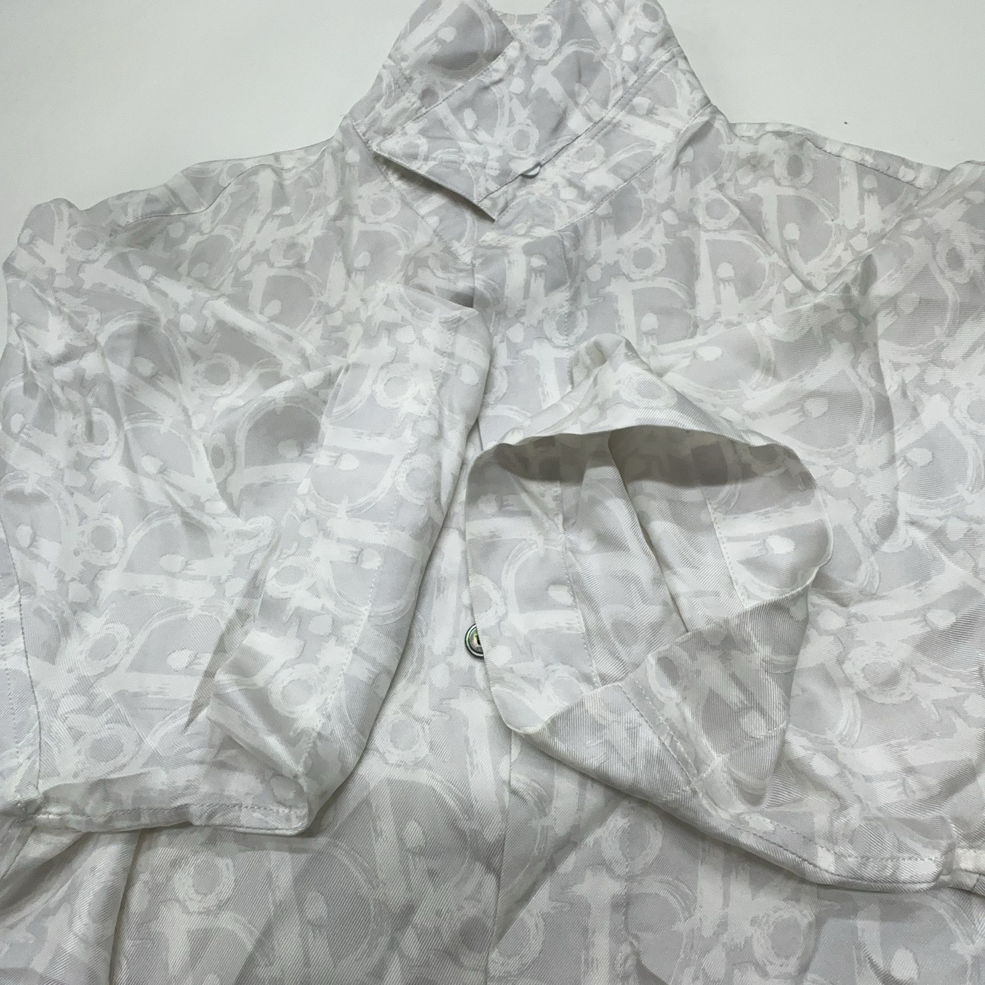 Dior Dior Oblique Monogram Silk Short Sleeve Shirt 38 Size US S / EU 44-46 / 1 - 9 Thumbnail