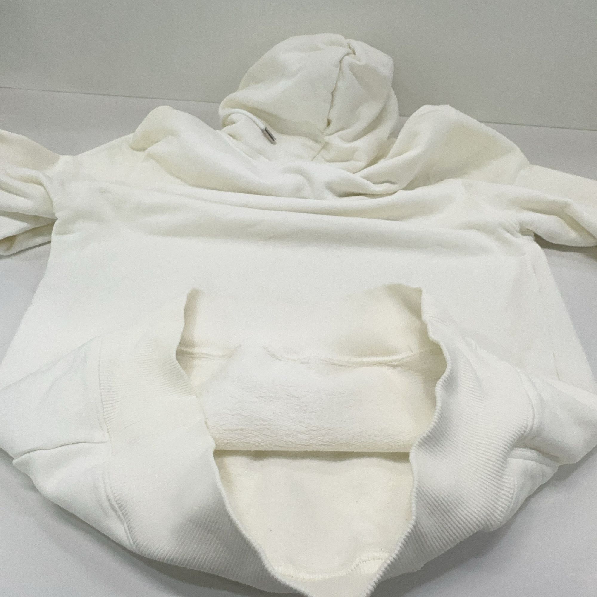 Dior Dior x KAWS Bee Embroidery Hoodie White S Size US S / EU 44-46 / 1 - 13 Thumbnail