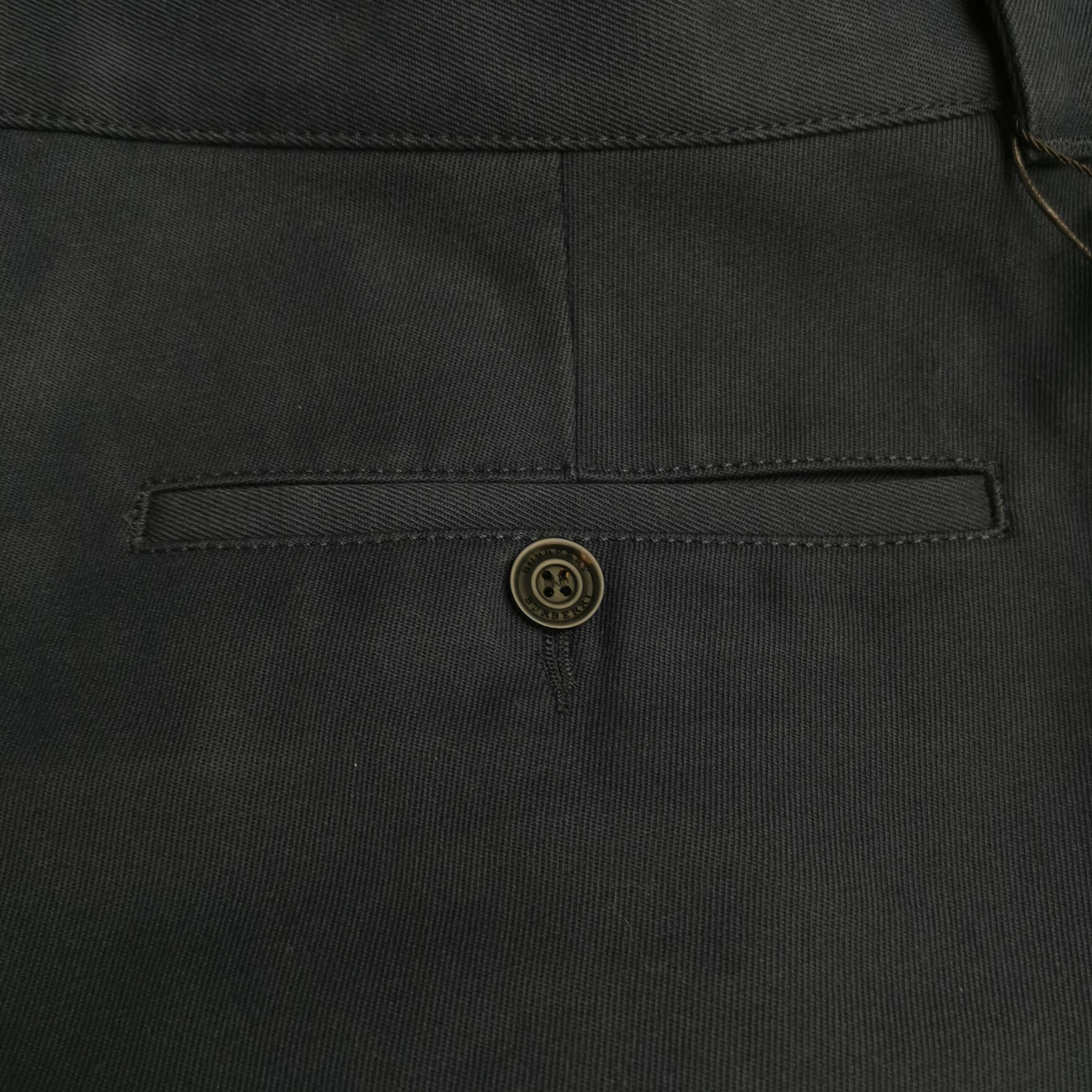Burberry Burberry Men 32 Casual Pants Size US 32 / EU 48 - 3 Thumbnail