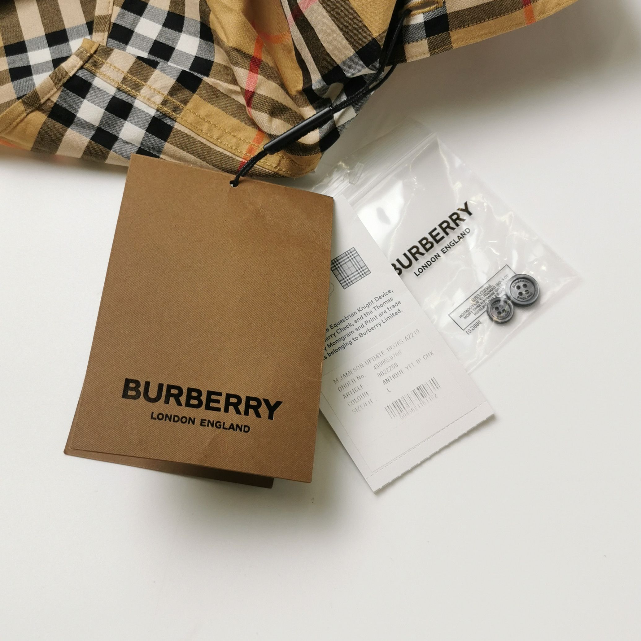 Burberry Burberry Men l Button Ups Size US L / EU 52-54 / 3 - 4 Thumbnail