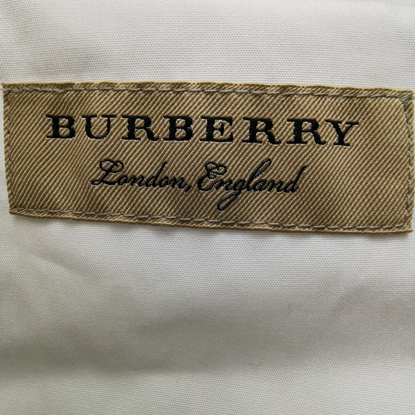 Burberry Burberry Men xxl Button Ups Size US XXL / EU 58 / 5 - 6 Thumbnail