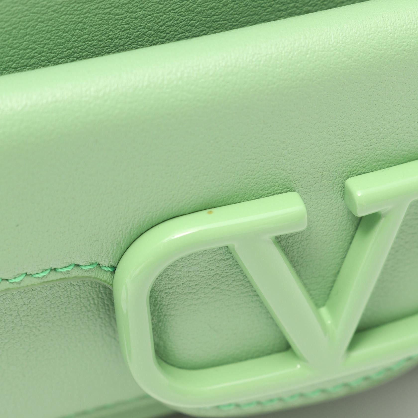 Valentino Valentino Valentino Garavani Leather Handbag Leather Handbag DUTY FREE for USA Size ONE SIZE - 6 Thumbnail