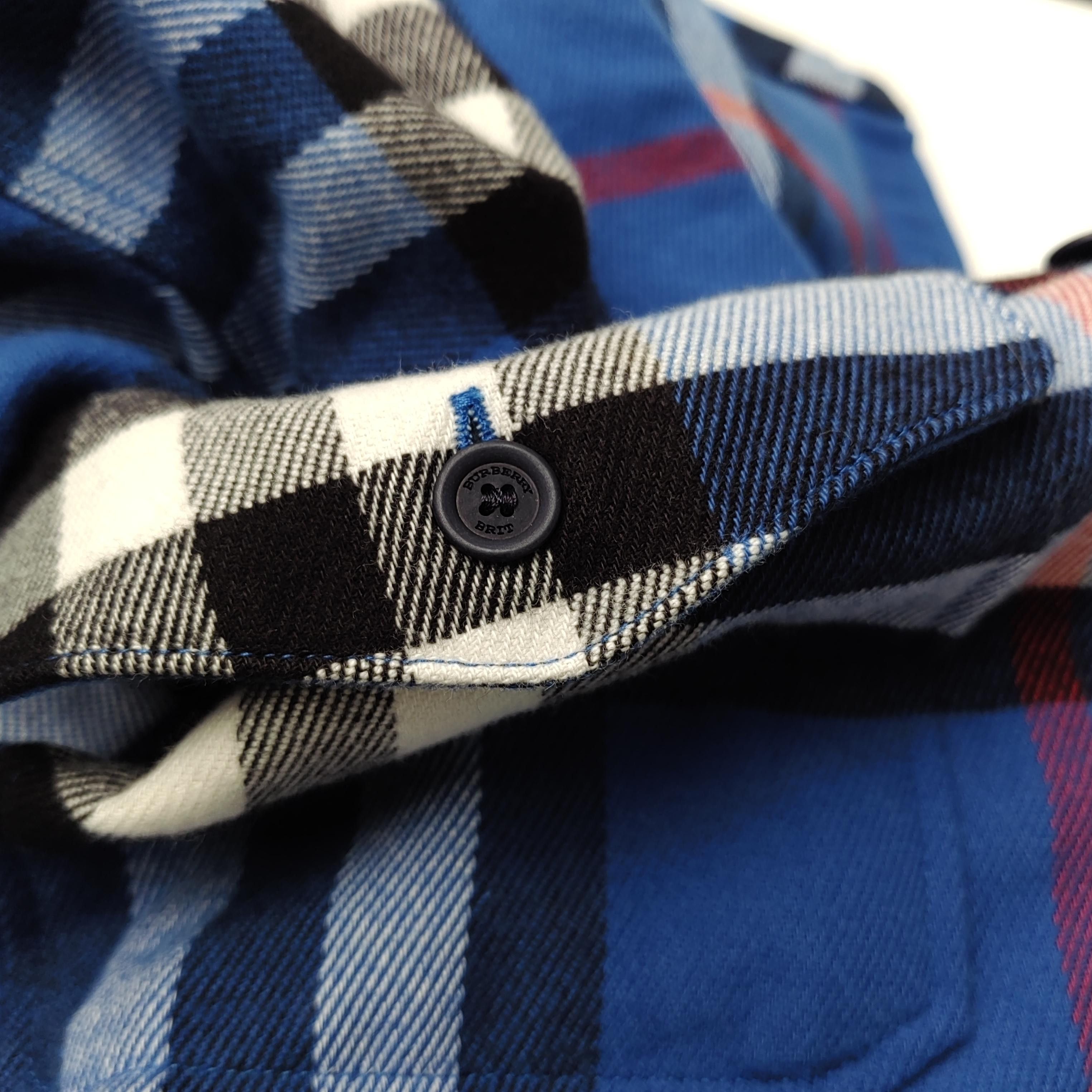 Burberry Burberry Men s Button Ups Size US S / EU 44-46 / 1 - 3 Thumbnail